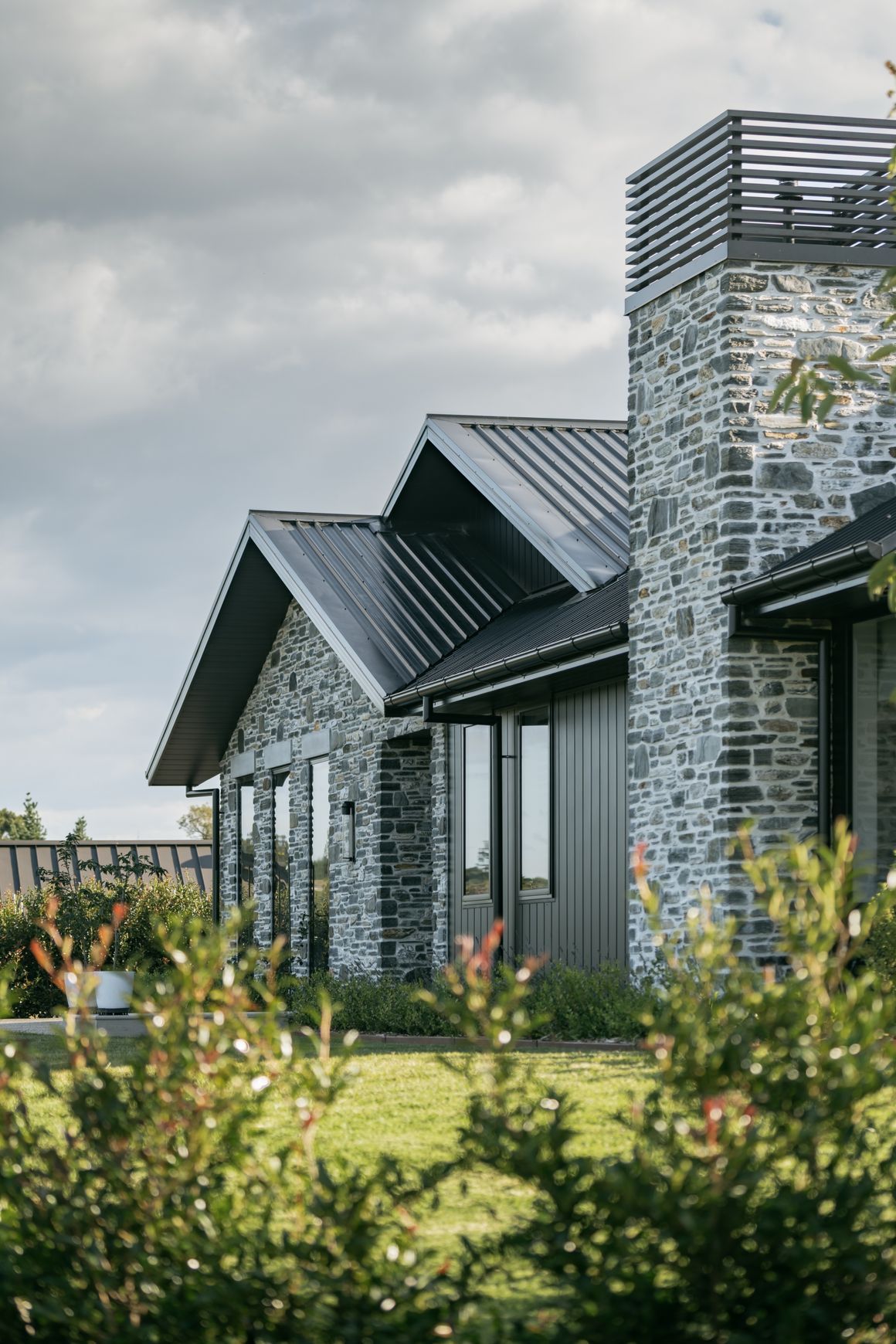 Blended Schist Cladding