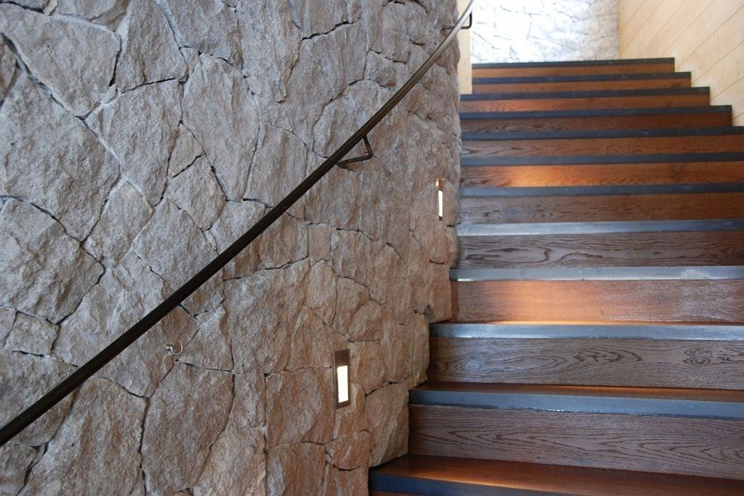 Grigio Perla Rock Face Cladding