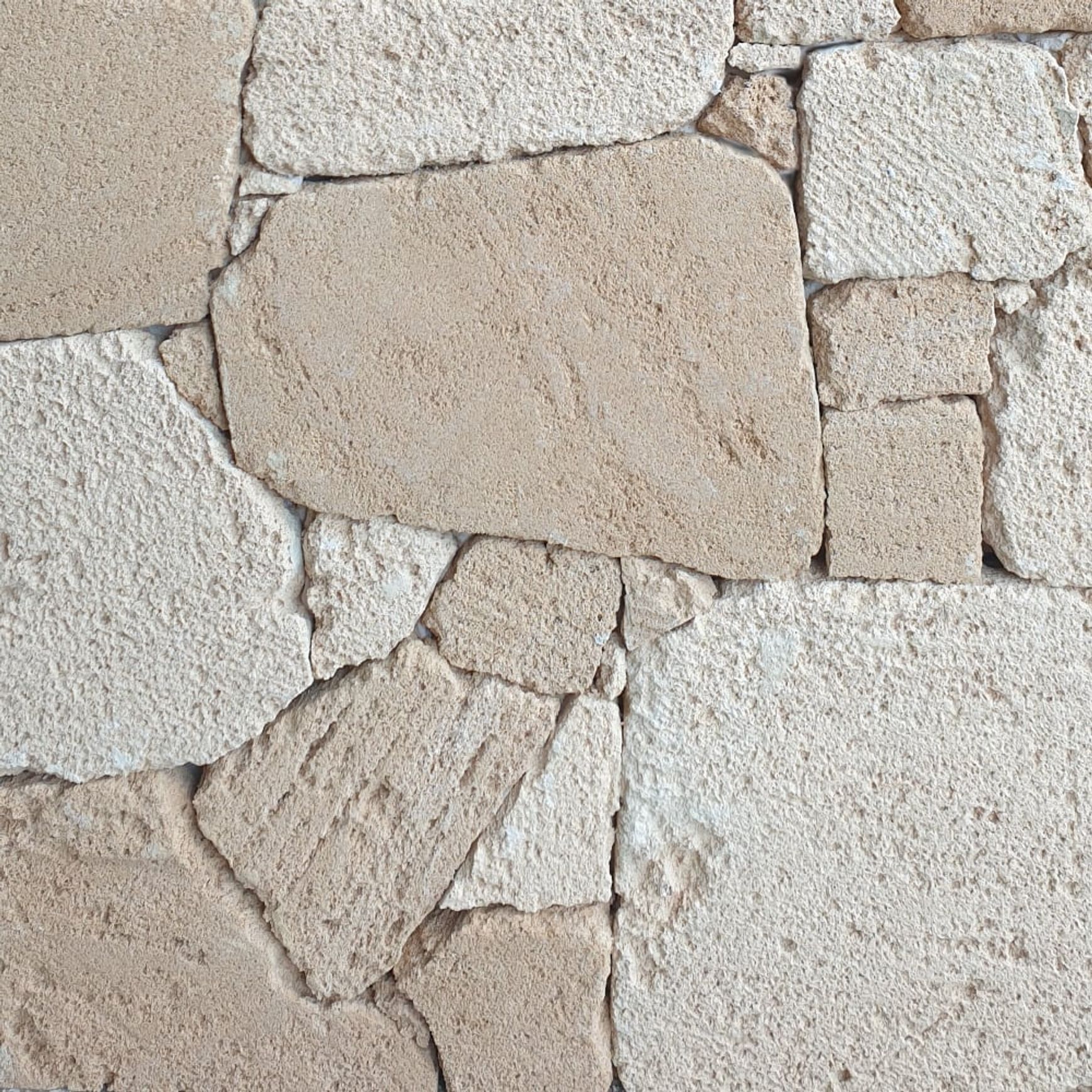 Wategos Random Stone Cladding