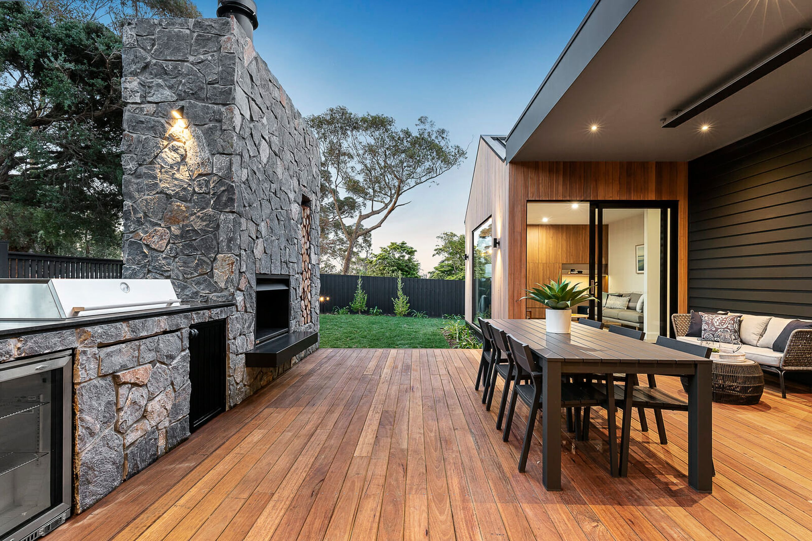 Loose Random Wongarra Wall Cladding