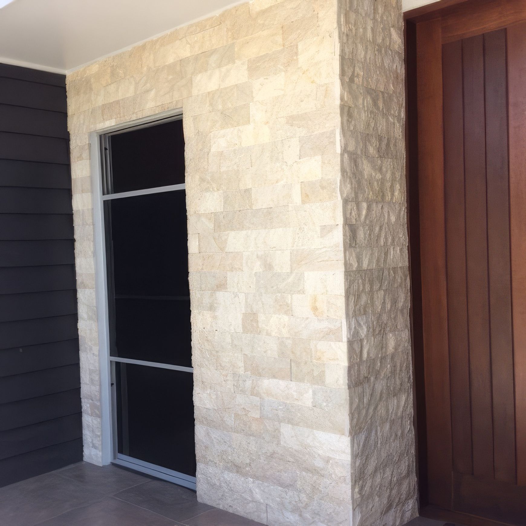 Latte Travertine Rockface | Cladding - Loose