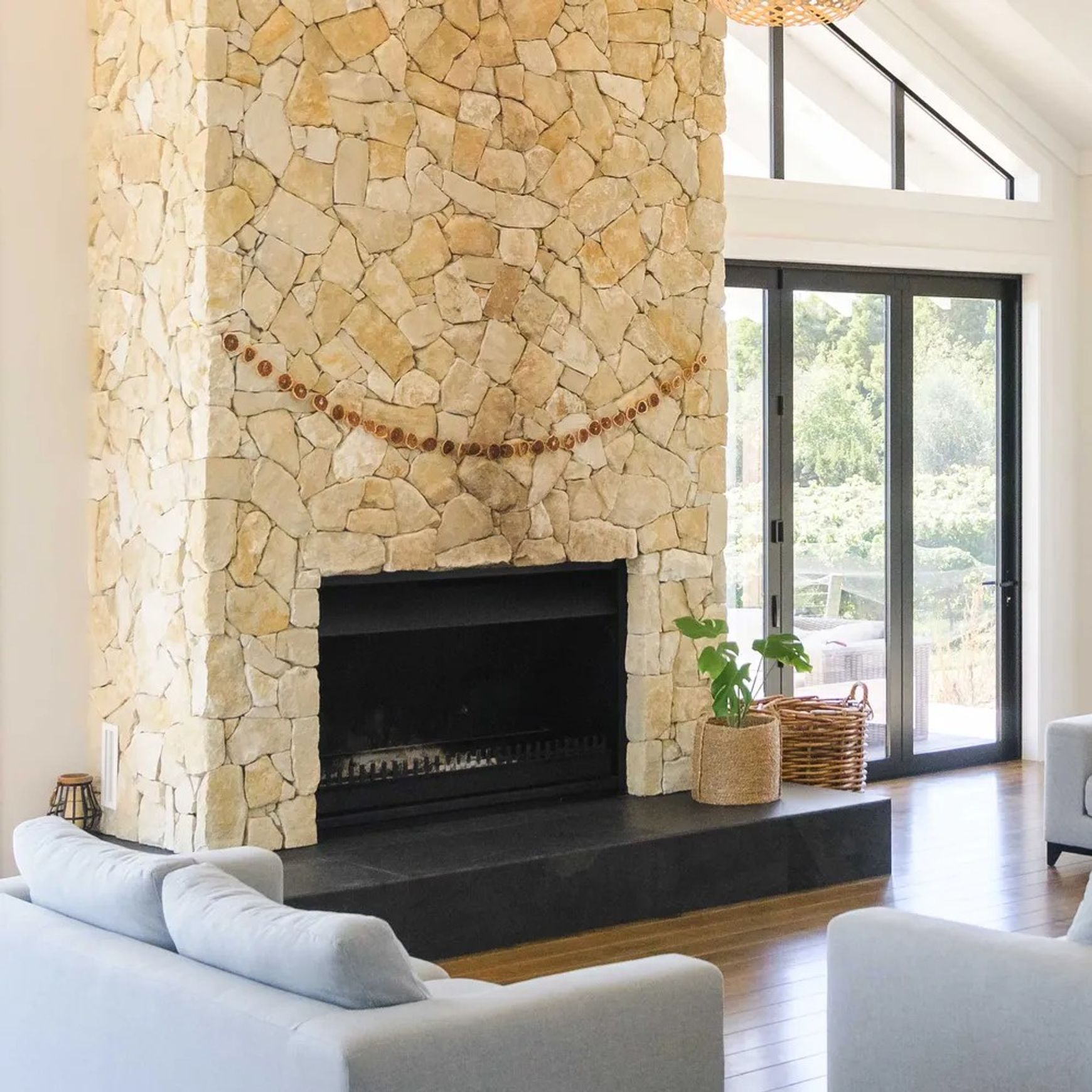 Te Kuiti Cream Limestone Cladding