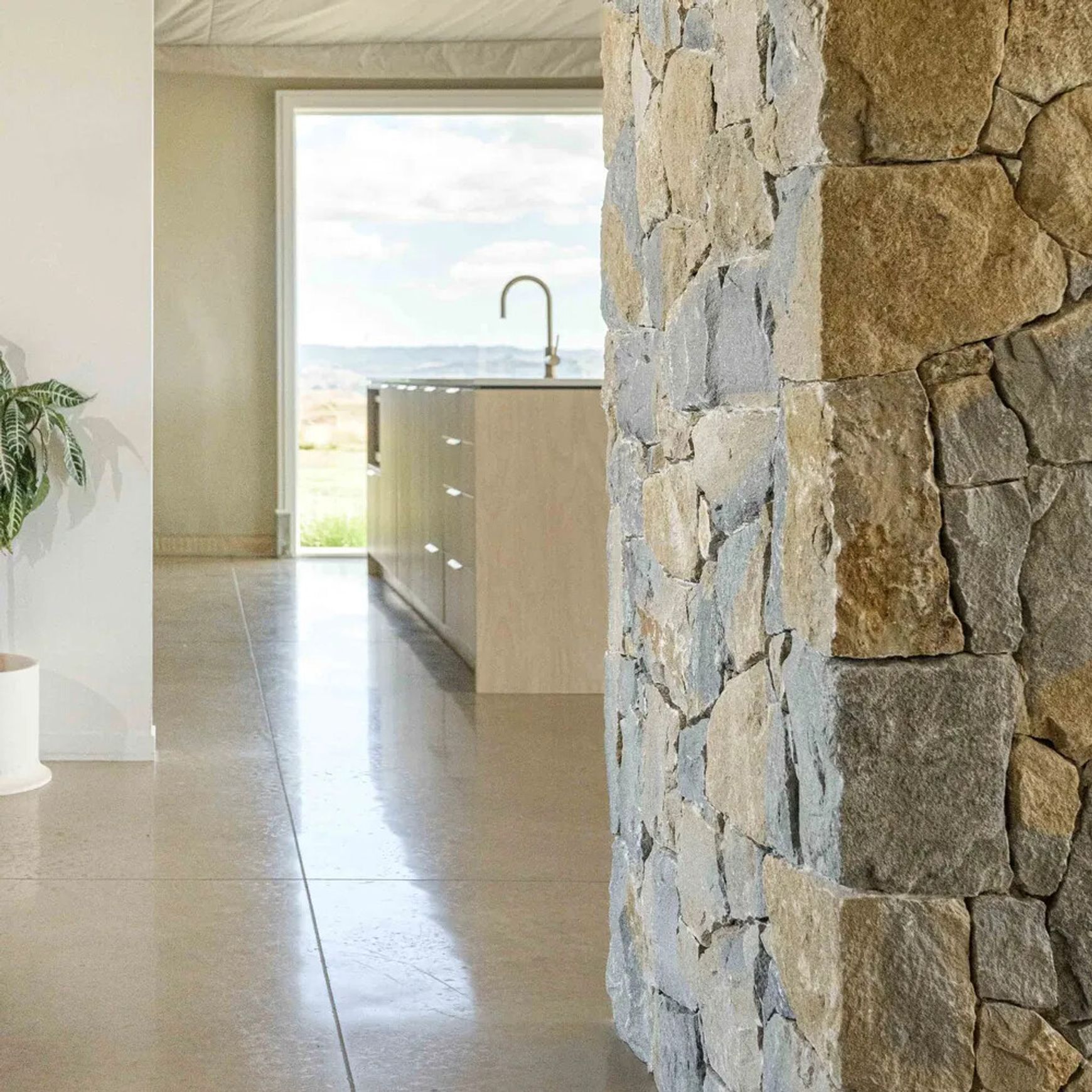 Te Kuiti Two-tone Limestone Cladding