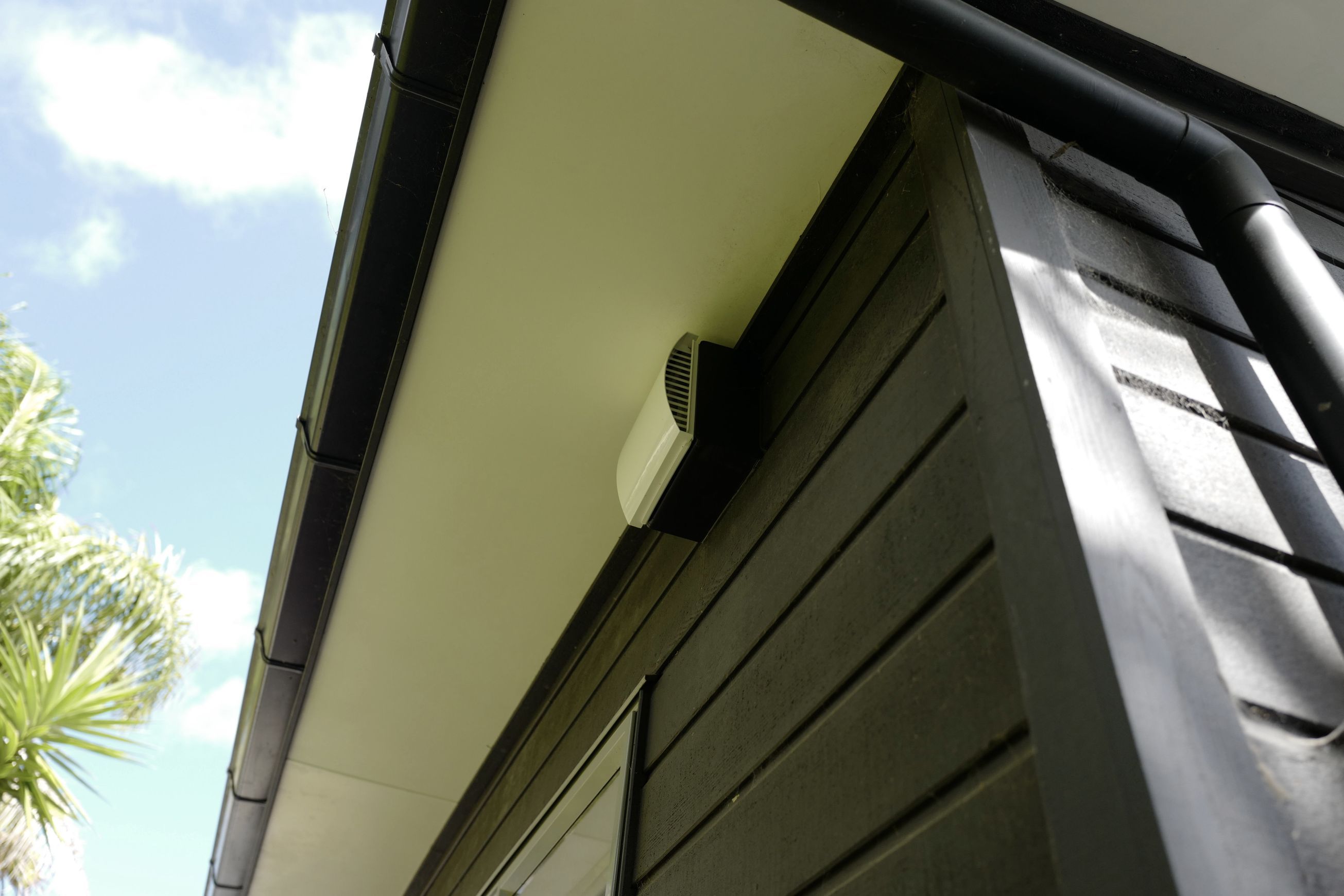 REC-Duo 100 - Decentralized Ventilation System
