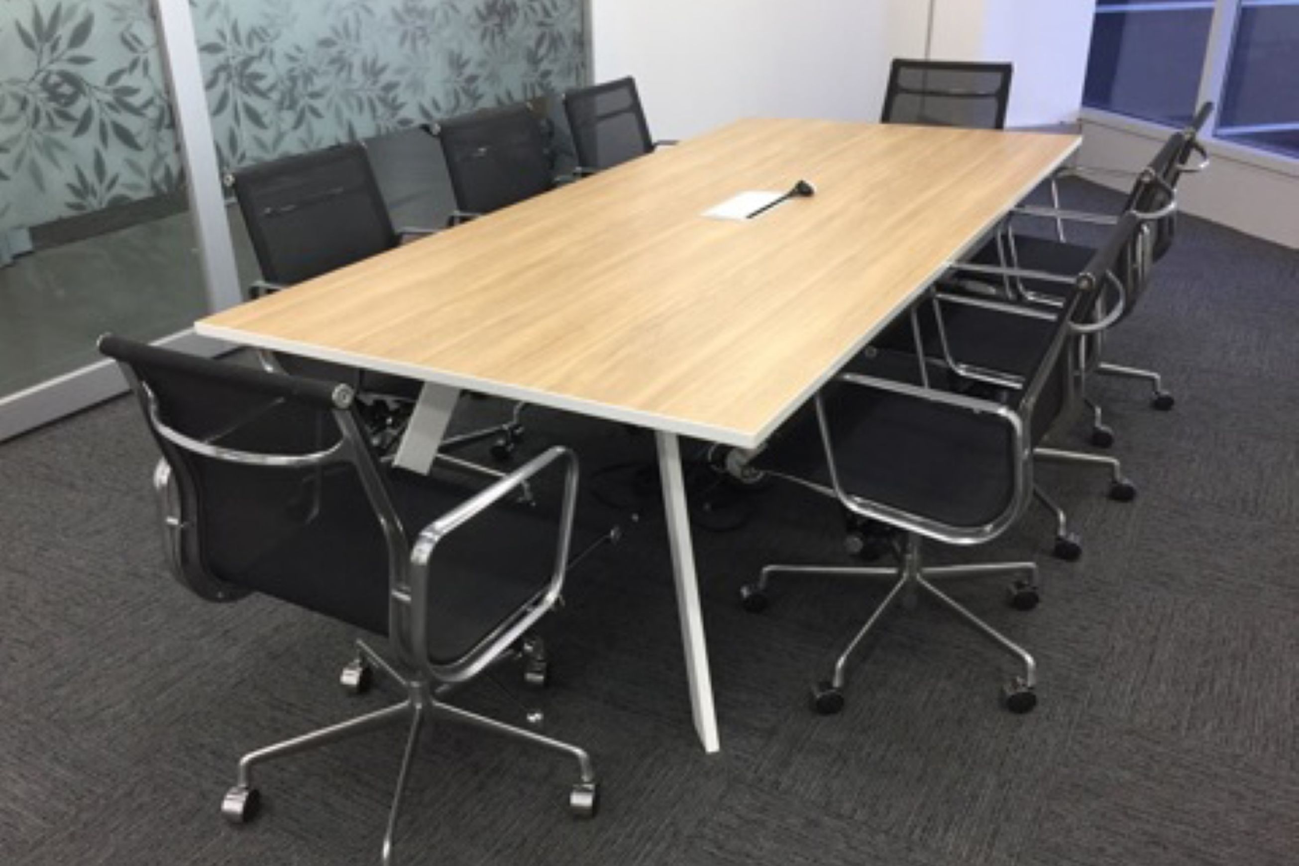 Leila Desk Range