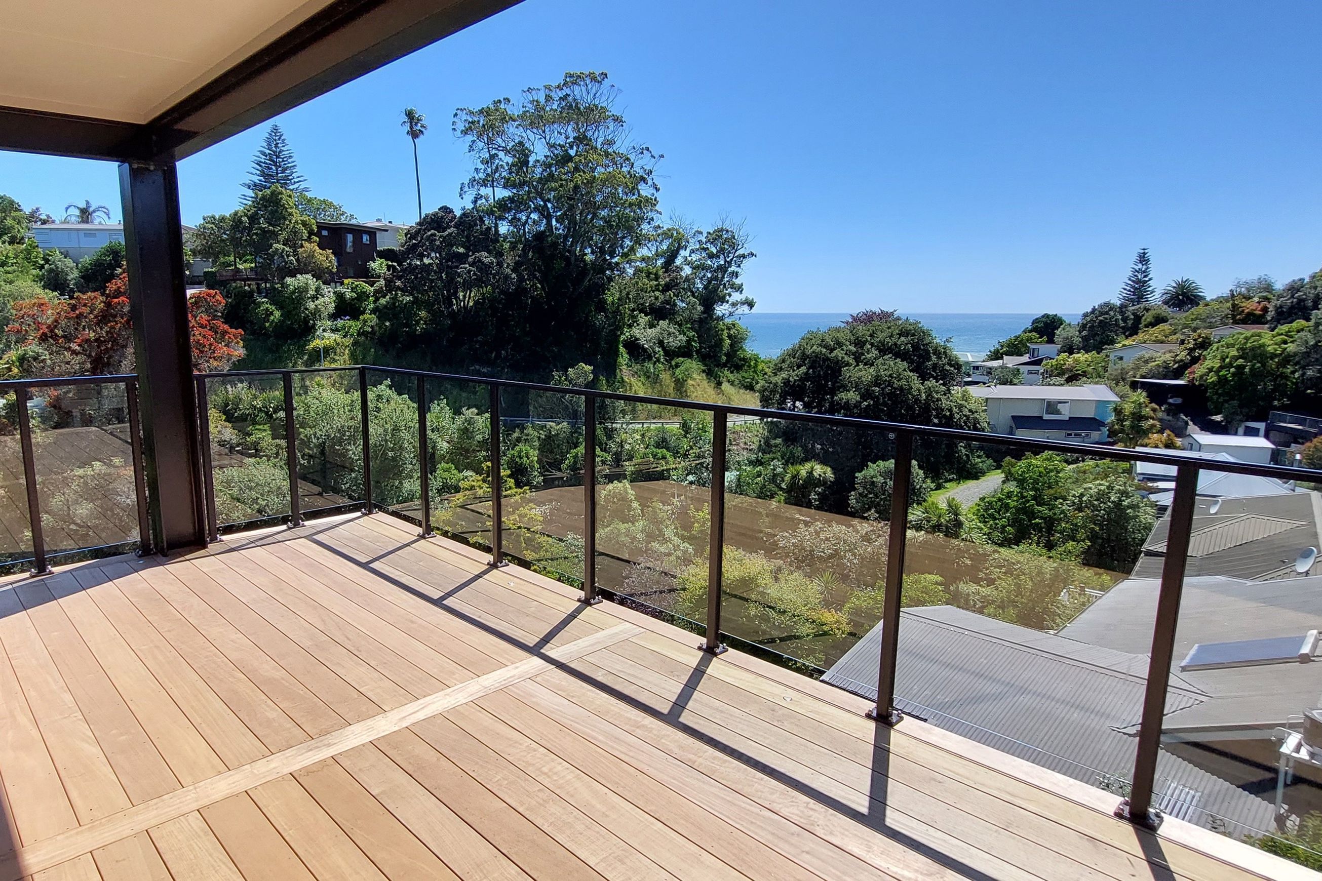 Viking® Aluminium and Glass Balustrade System