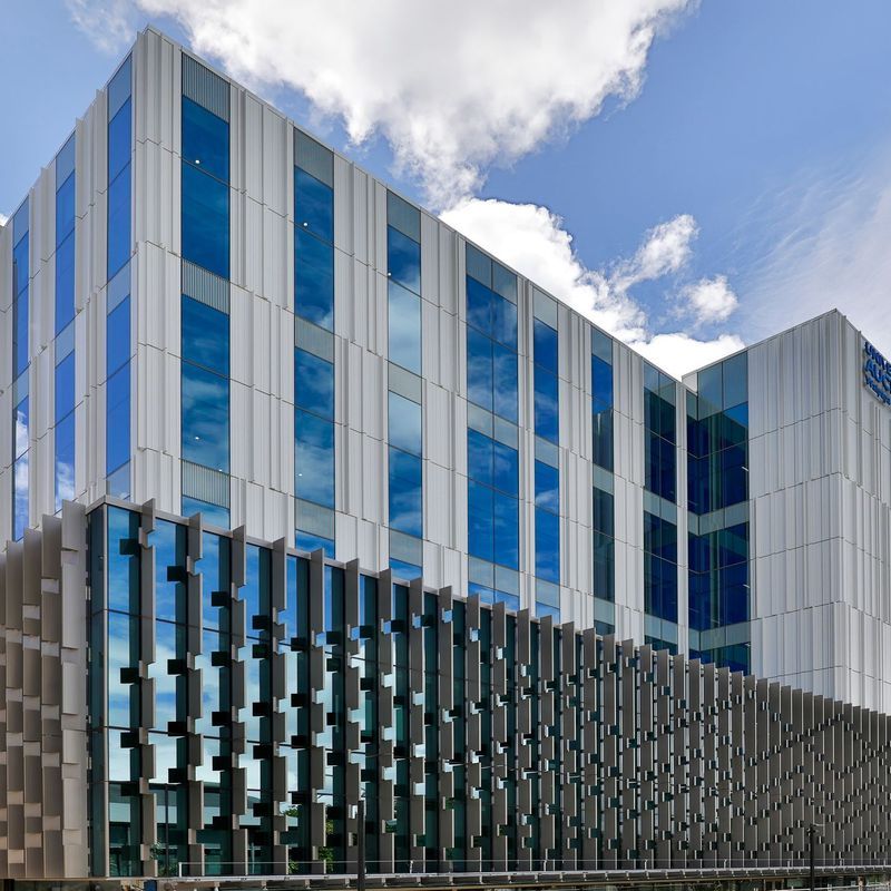 Thermoplank Unitised Rainscreen