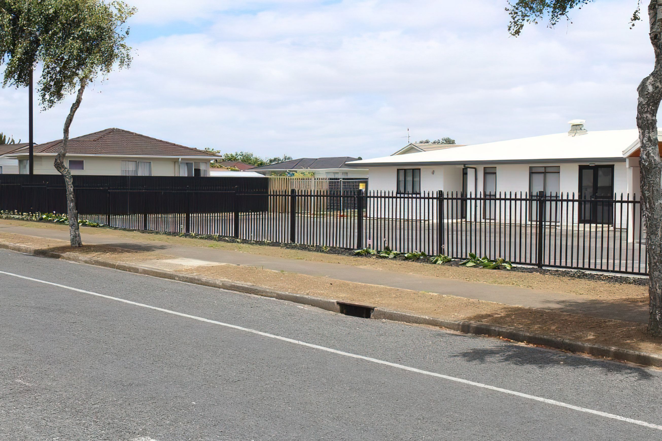 Balmain - Tubular Commercial & Residential Fence