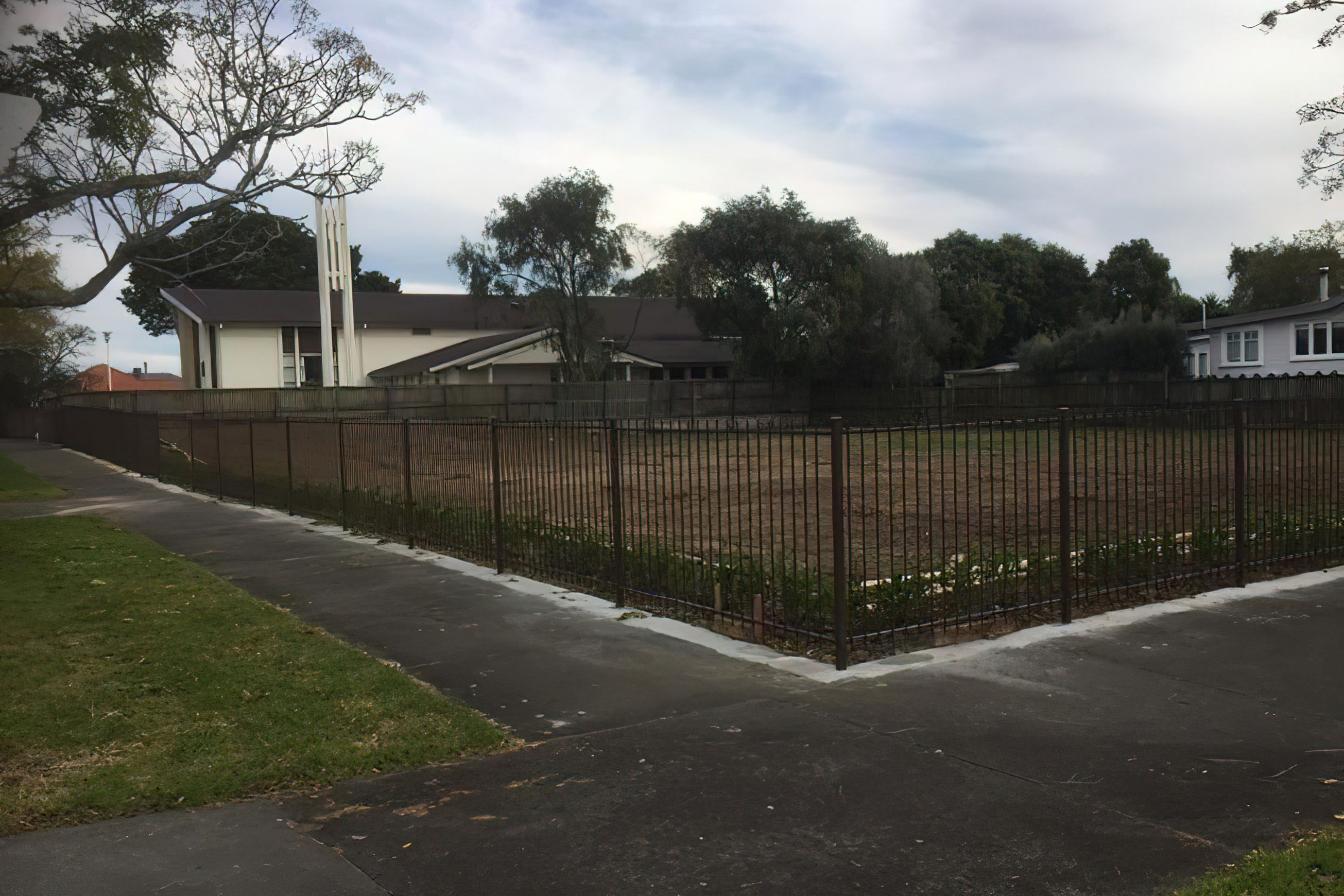 Balmain - Tubular Commercial & Residential Fence