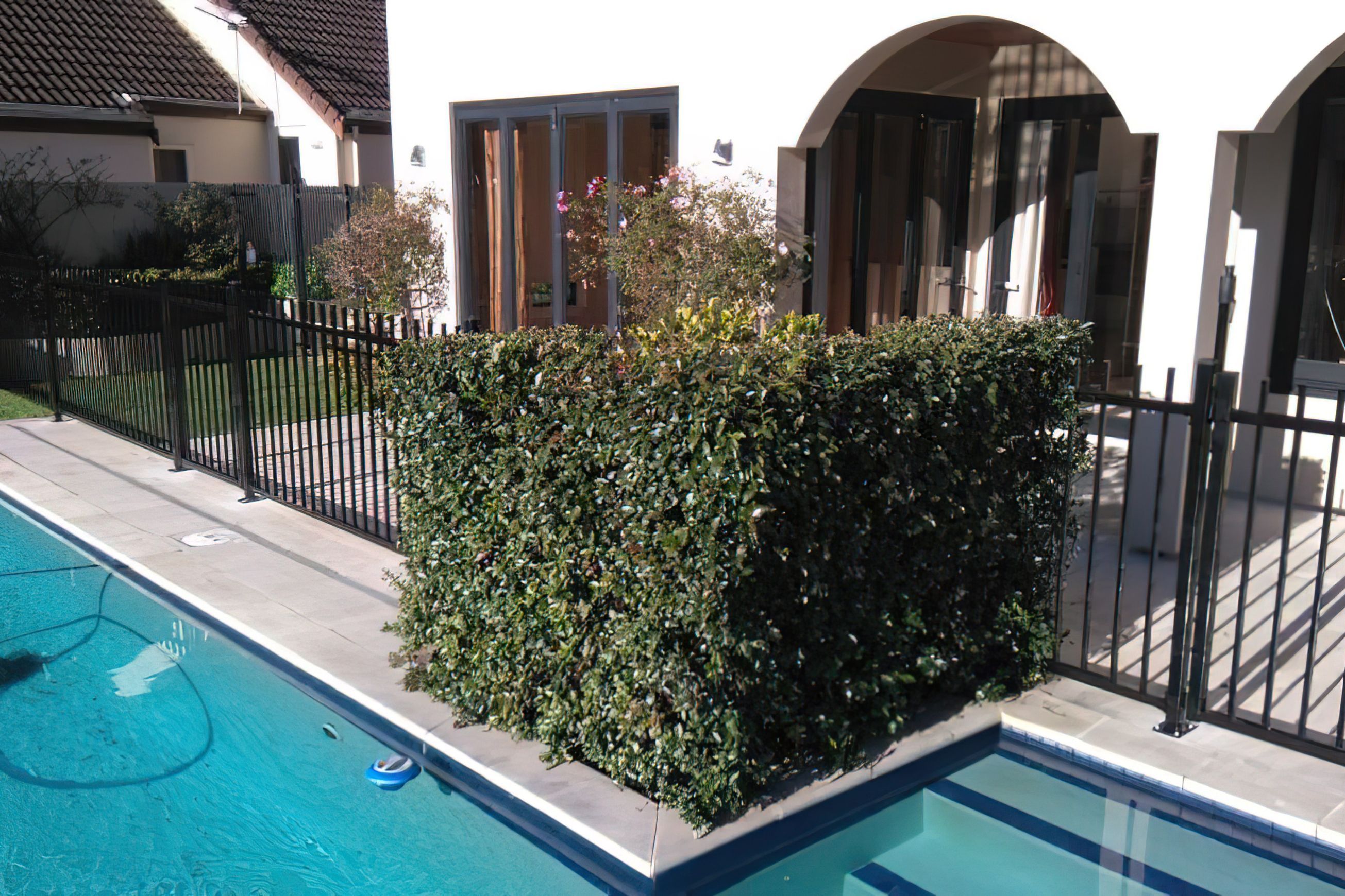 Balmain - Tubular Pool Fence