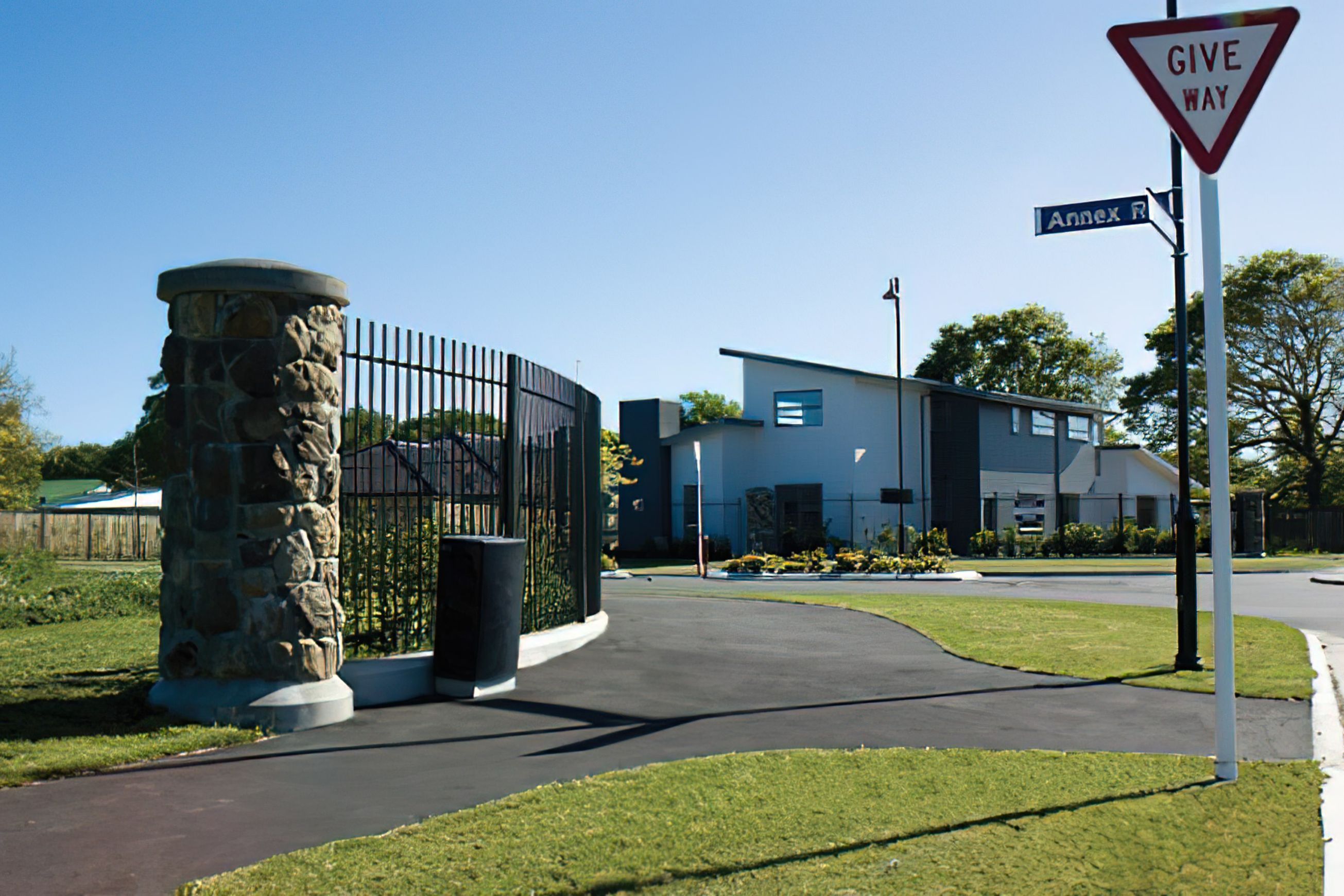 Balmain - Tubular Commercial & Residential Fence