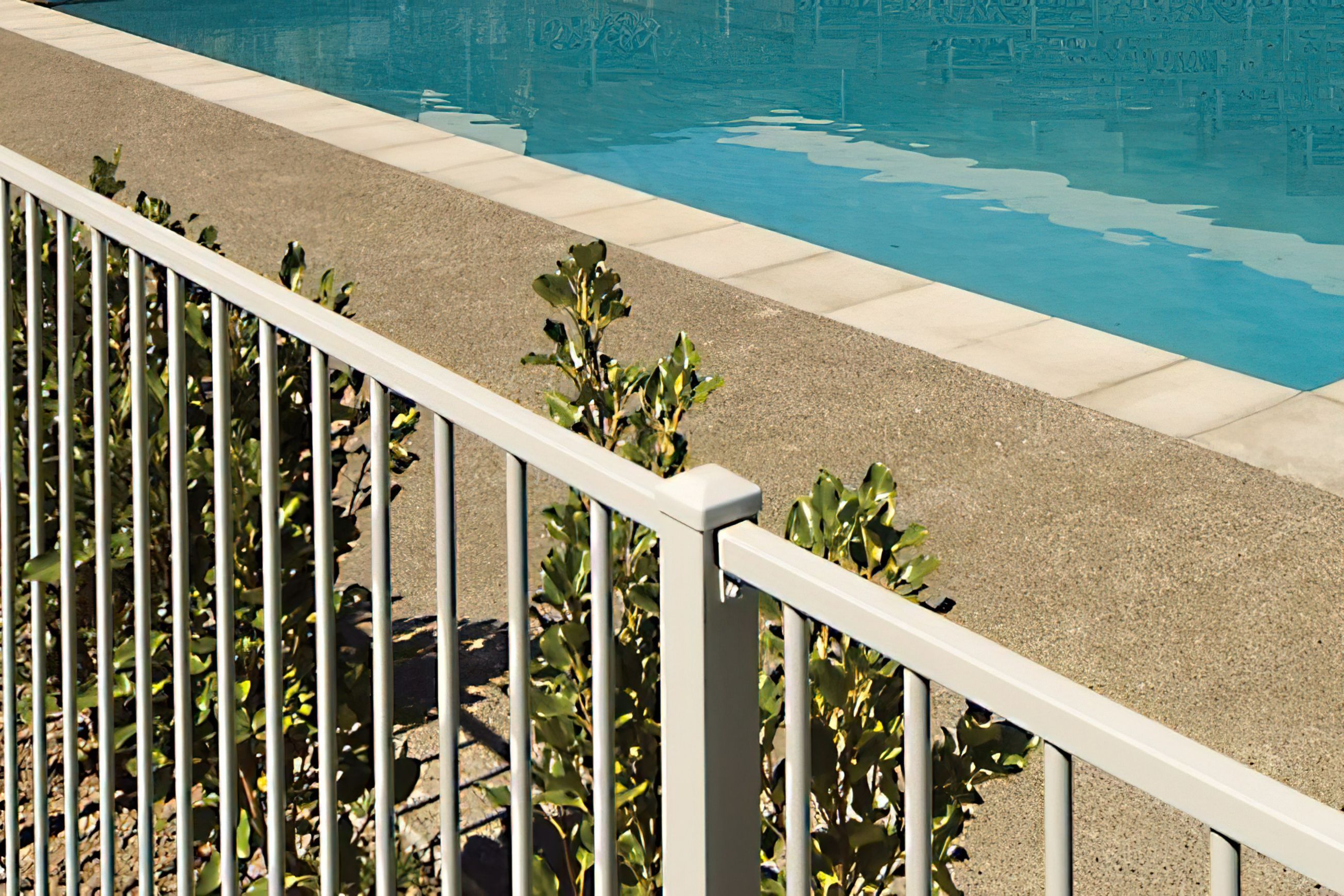 Classic - Tubular Pool Fence