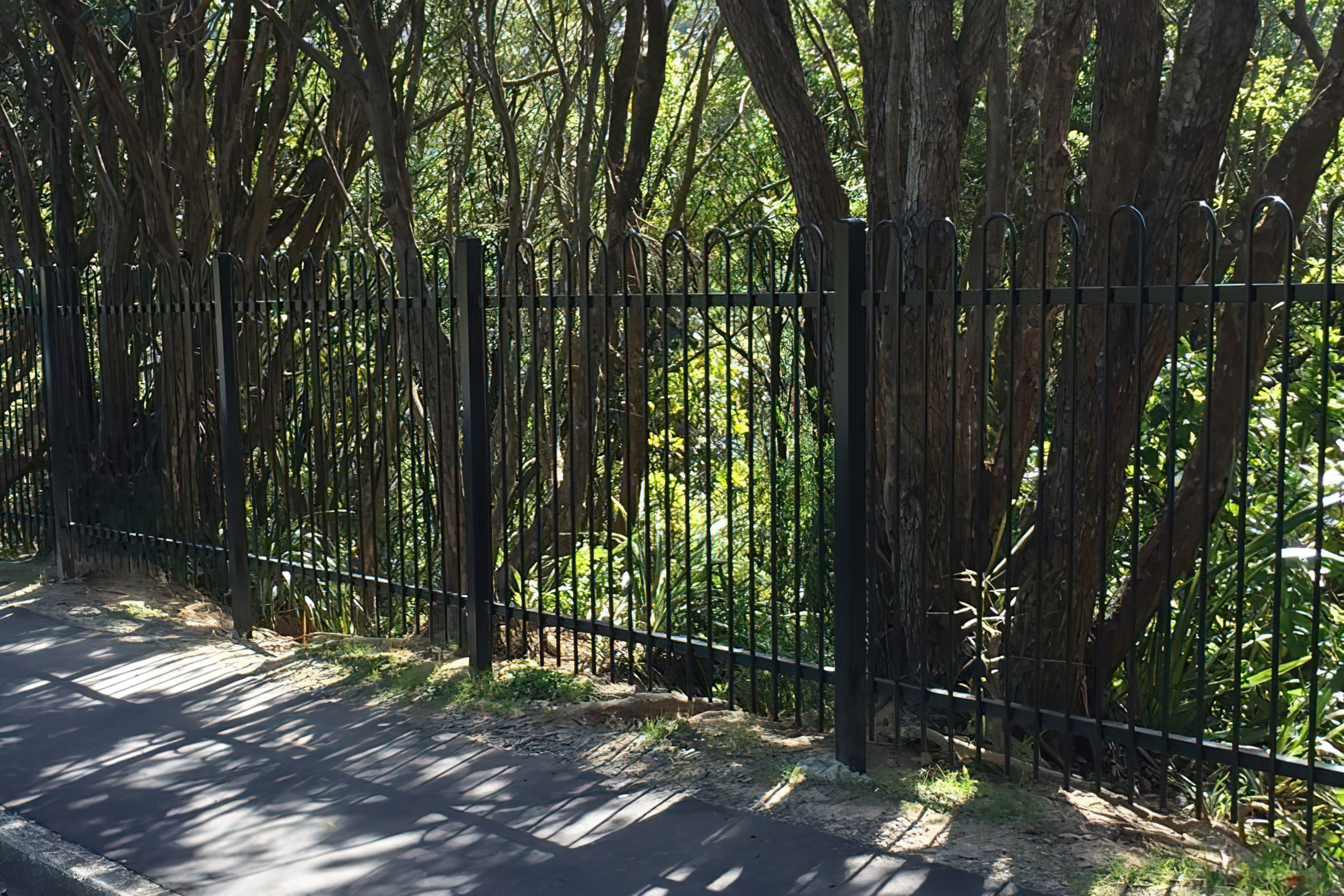 Sherwood - Tubular School Fence