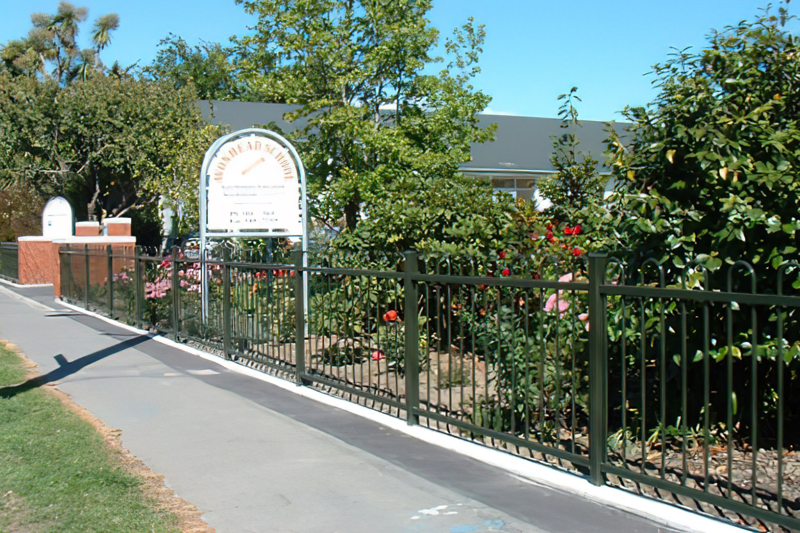 Sherwood - Tubular School Fence