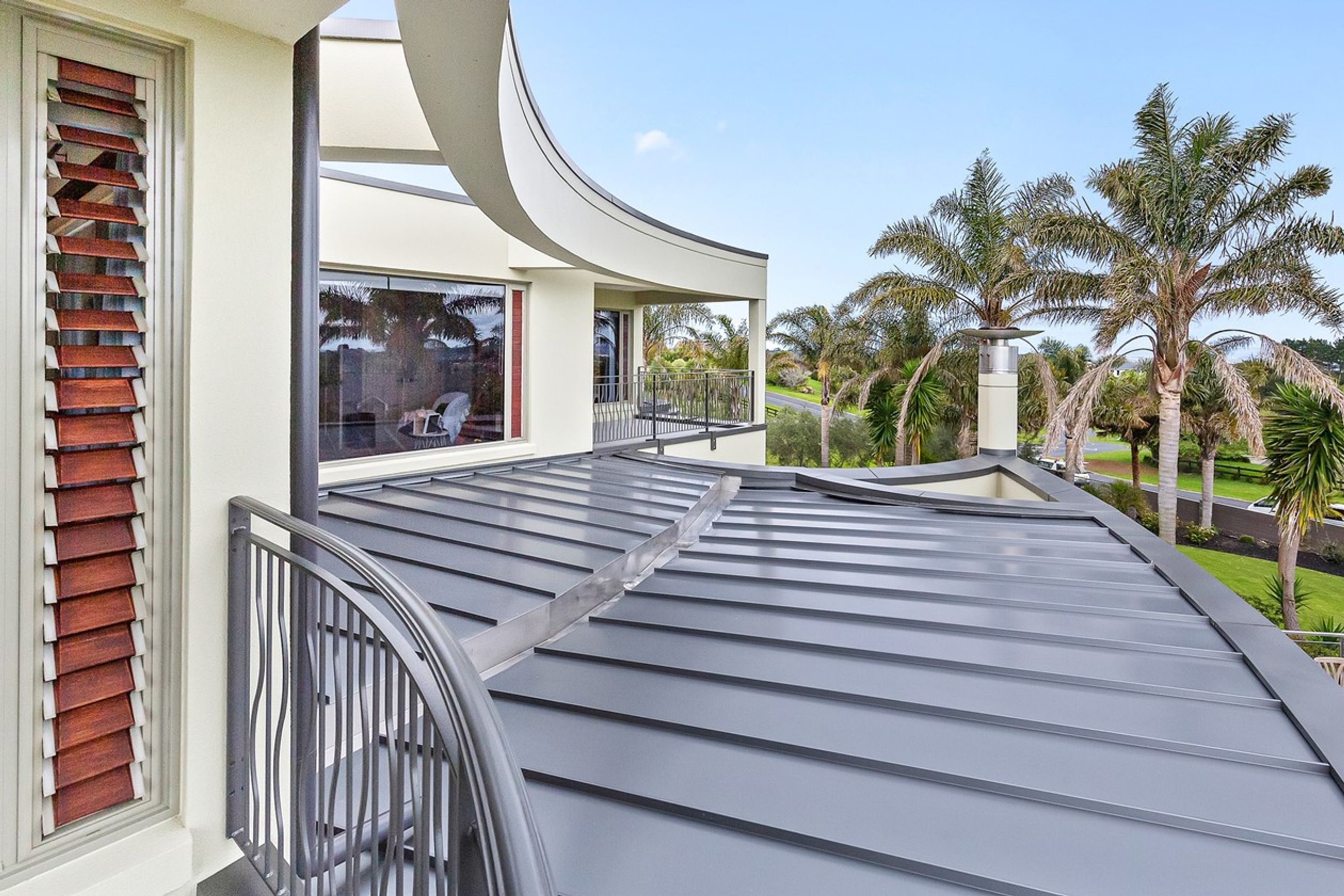 Smart Tray Standing Seam Roofing