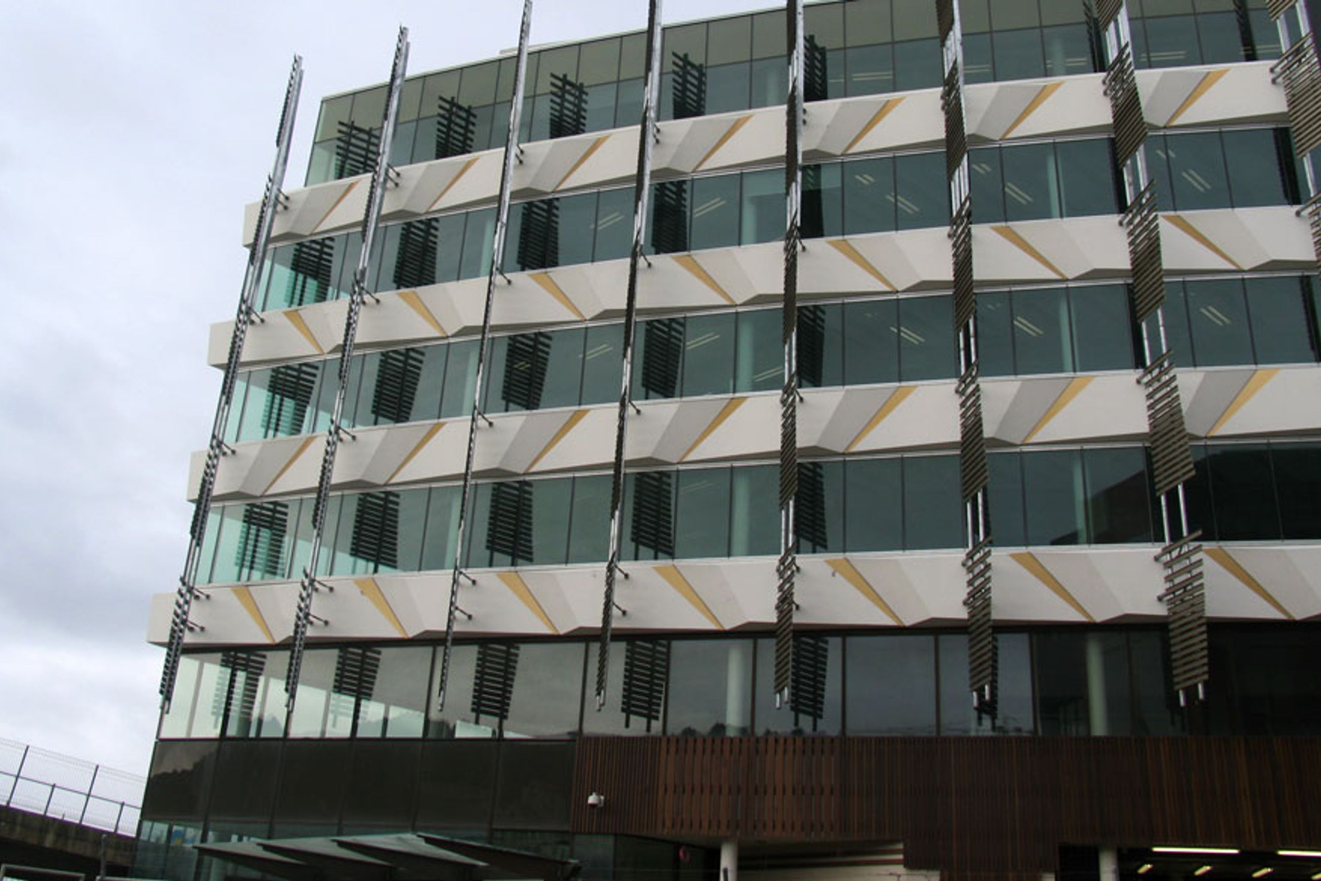 Extruded and Composite Fins & Louvres