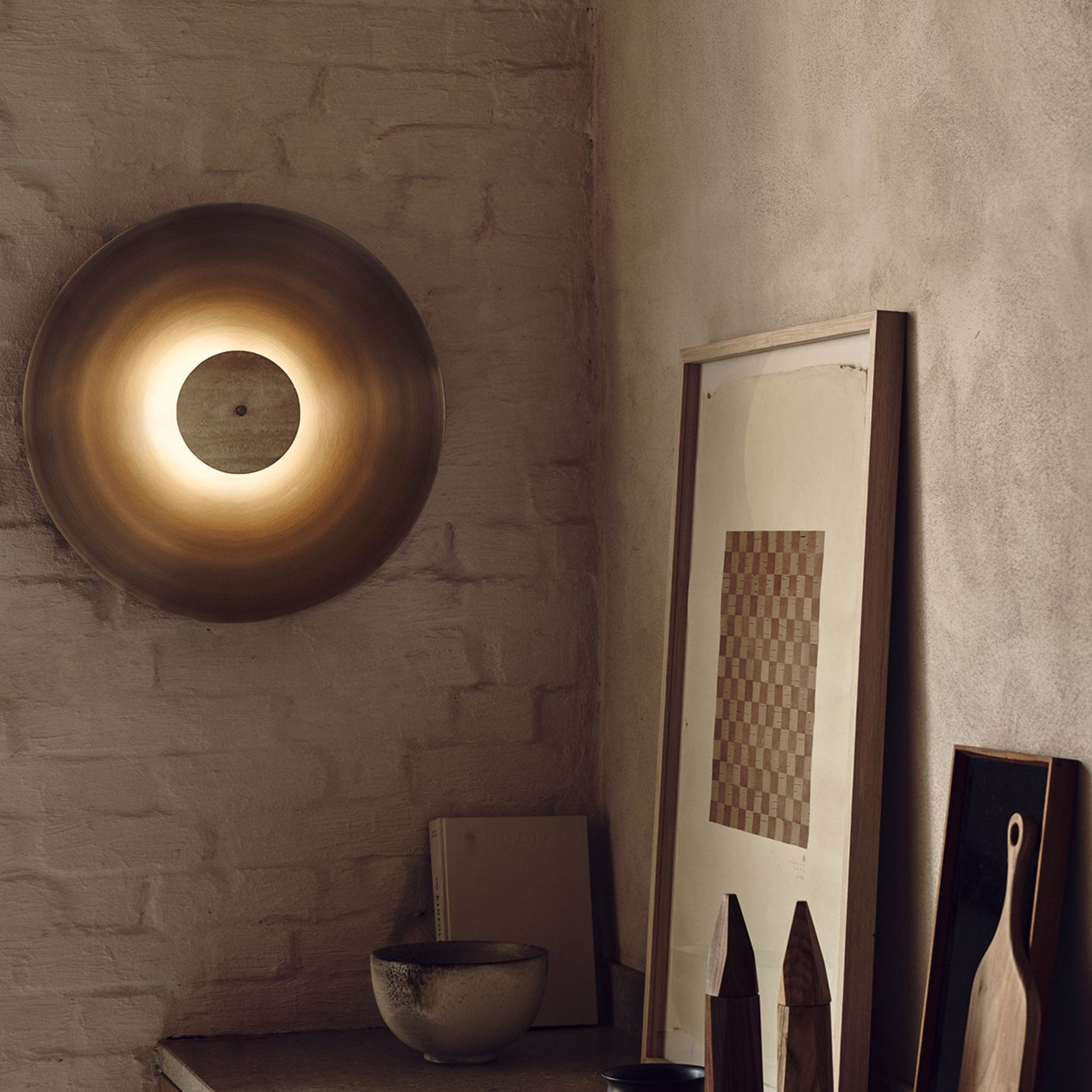 Luna Wall Light