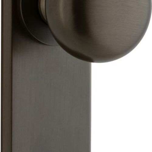 Cambridge Knob - Chamfered Backplate