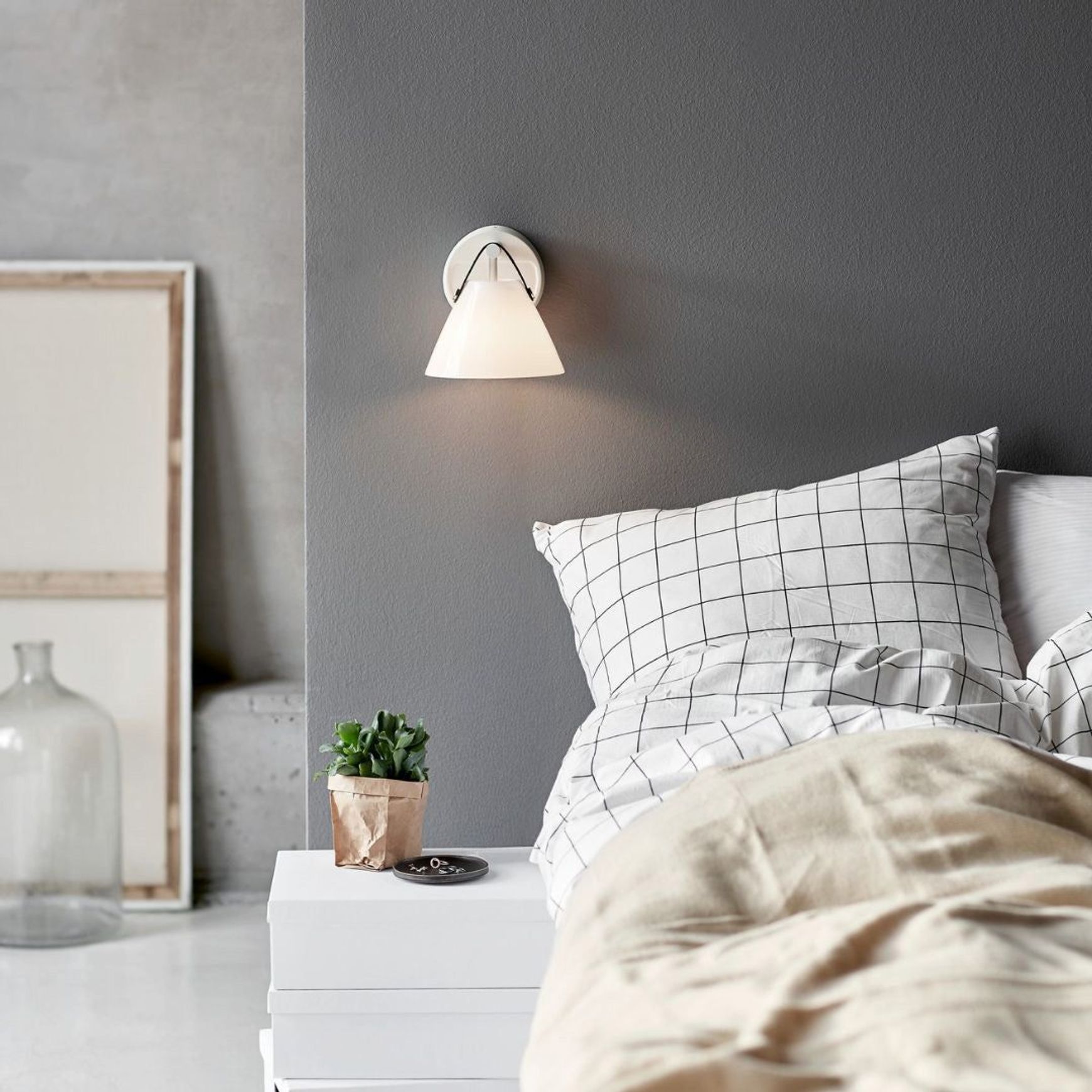Strap 15 Wall Light