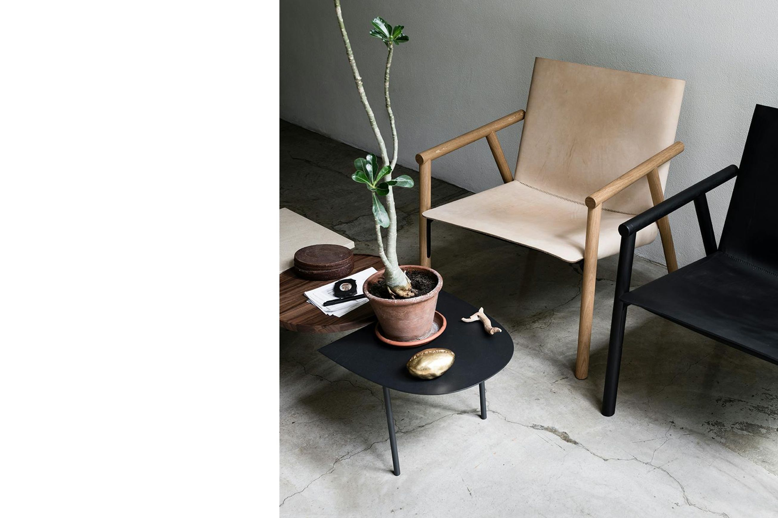 1085 Armchair