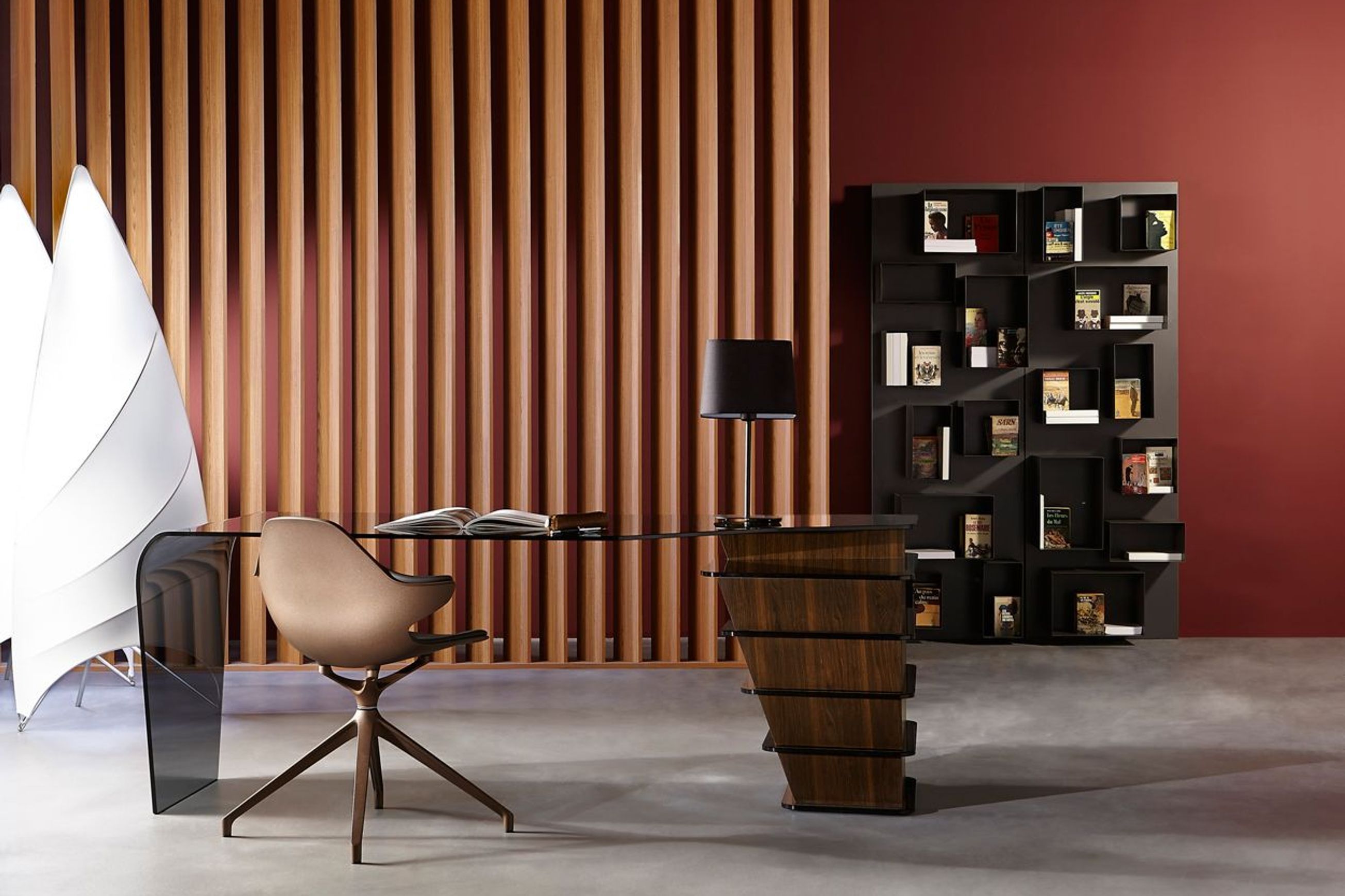 Stratos Desk