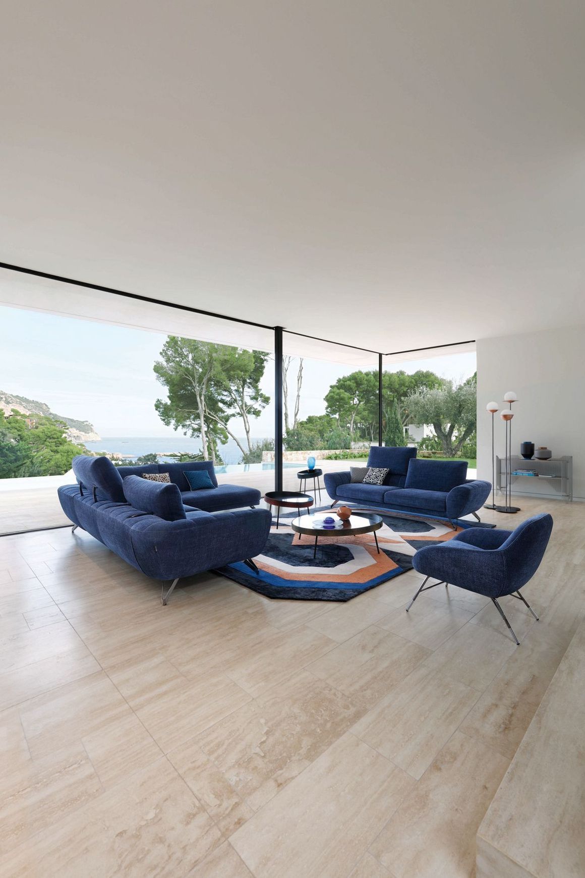 Caractere Sofa