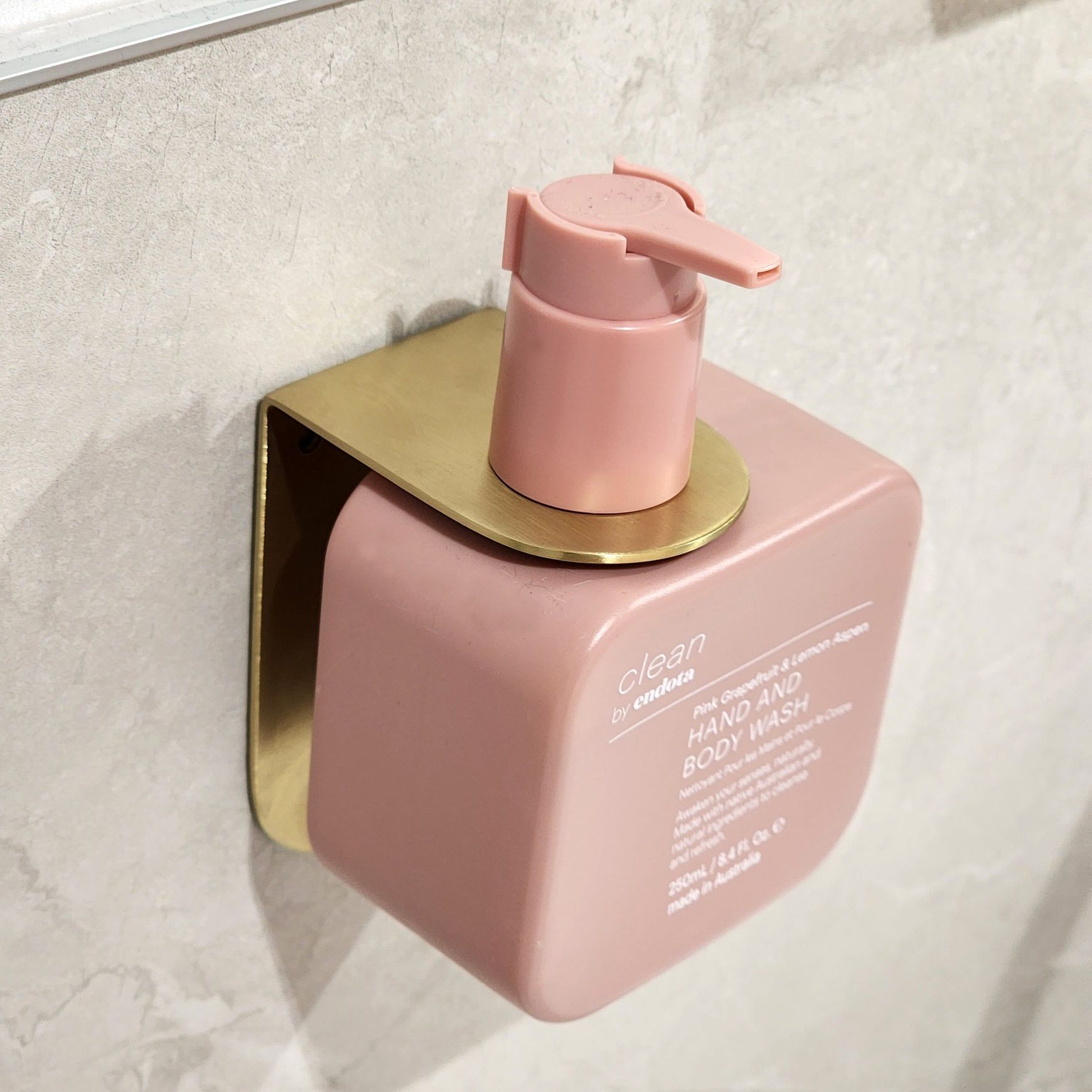 Versa Soap Bottle Holder