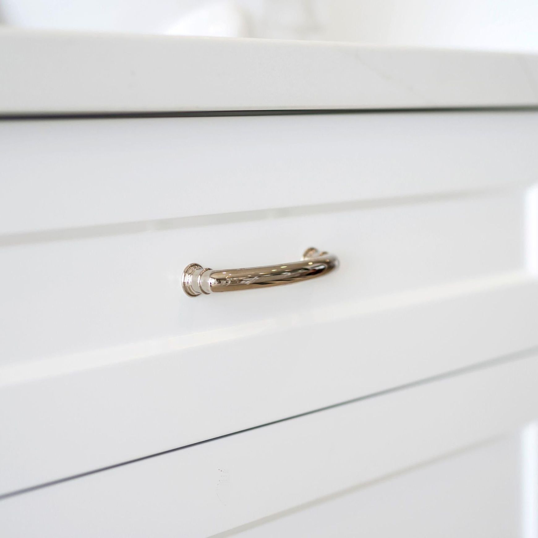 Decade Ridged Handle