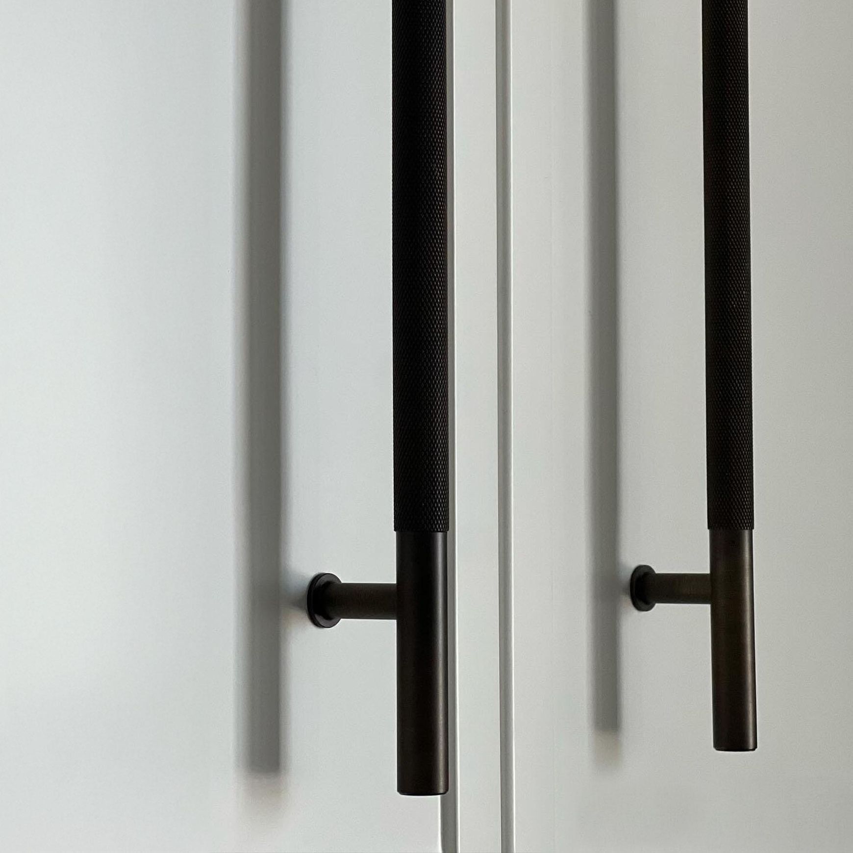 Grove Door Pull