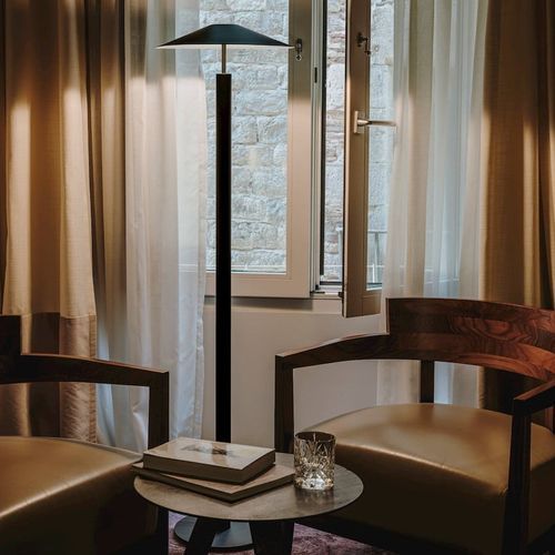 Henri LED Floor Lamp in Black