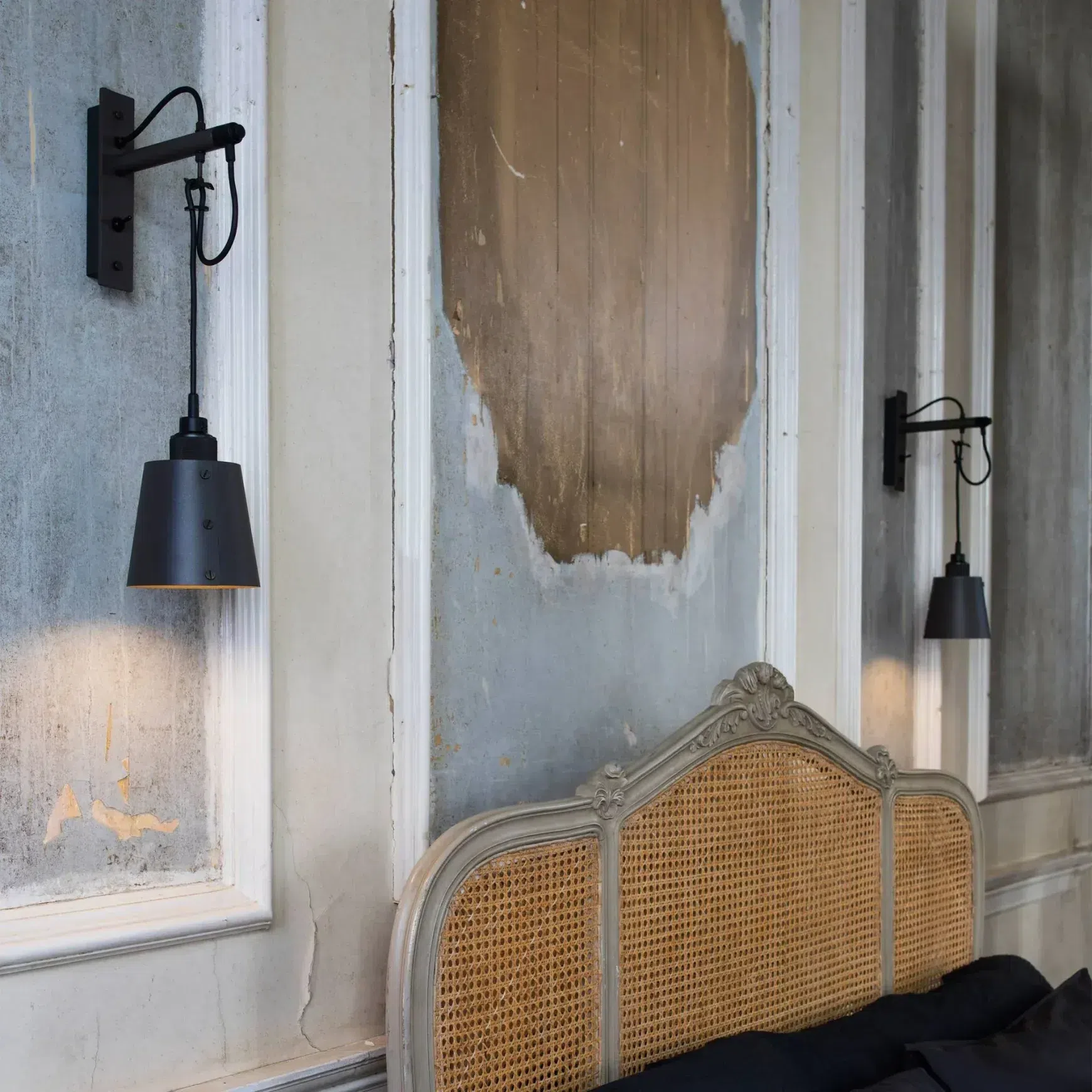 Hooked Wall Light with Shade