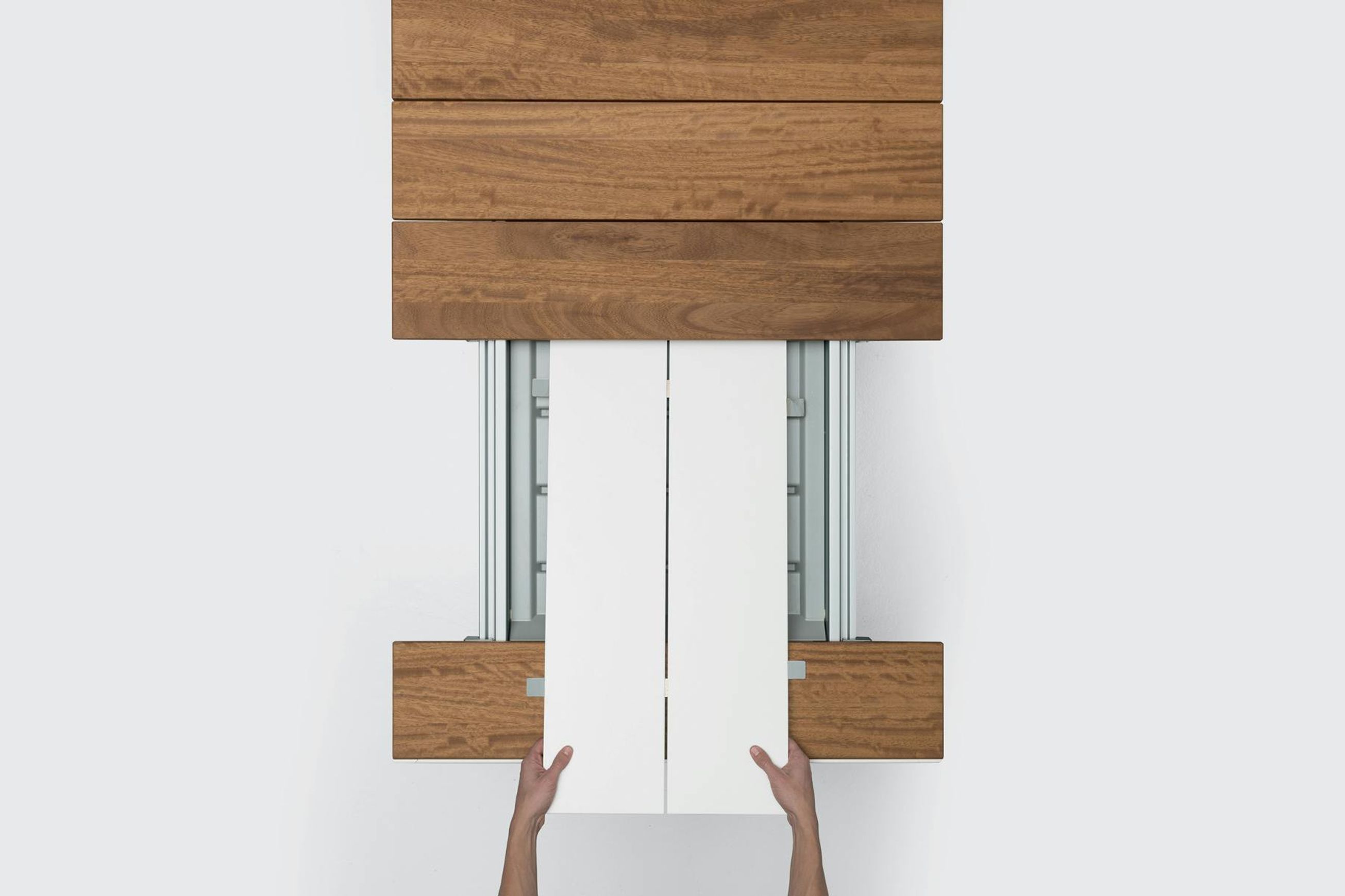 Maki Slatted Table