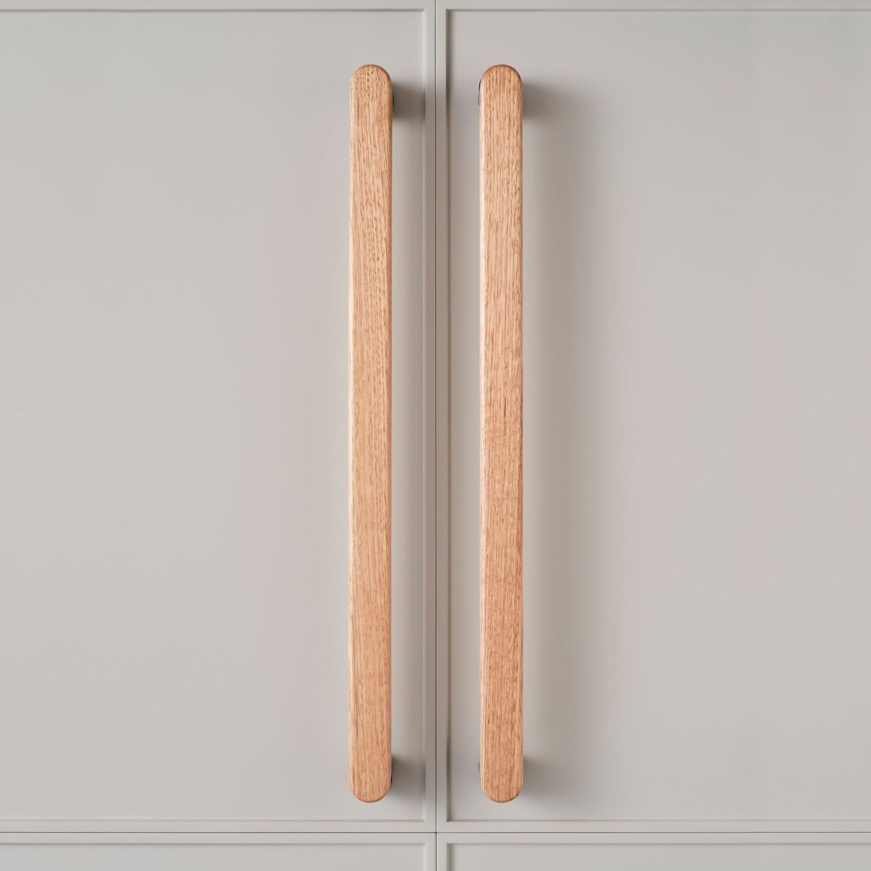 Corinna Hydrowood Entrance Pull