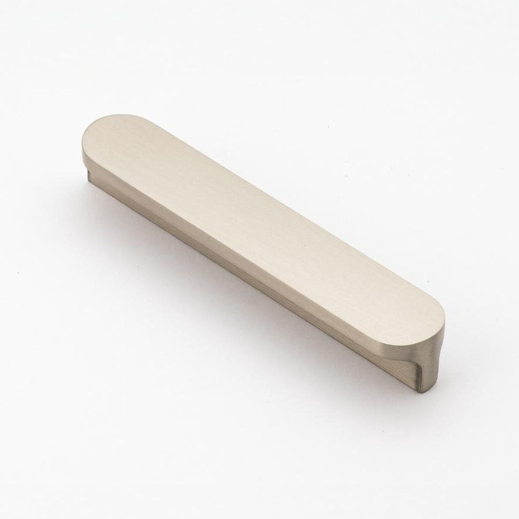 Cove Pill Shaped Handle