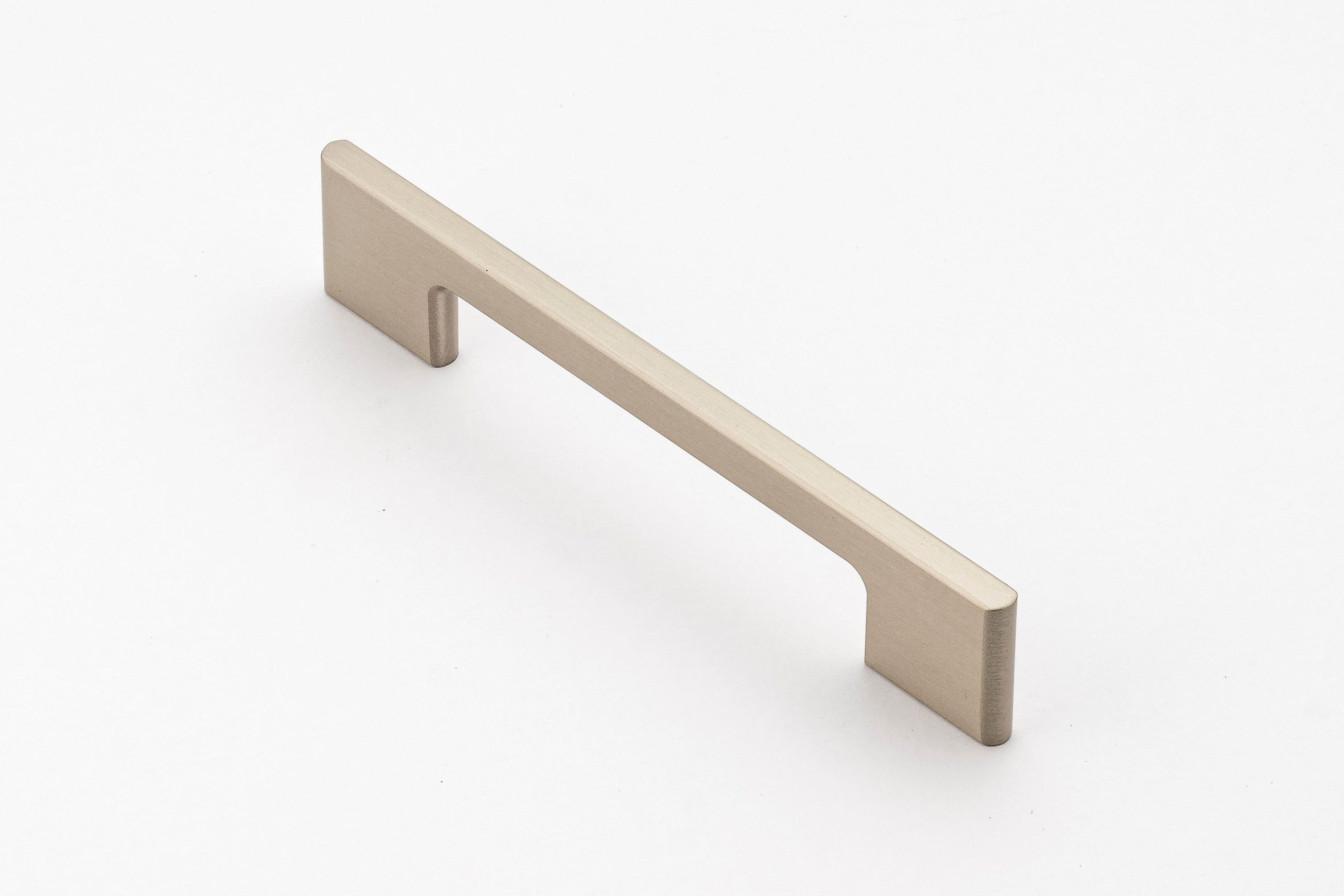 Cove D-Pull Handle