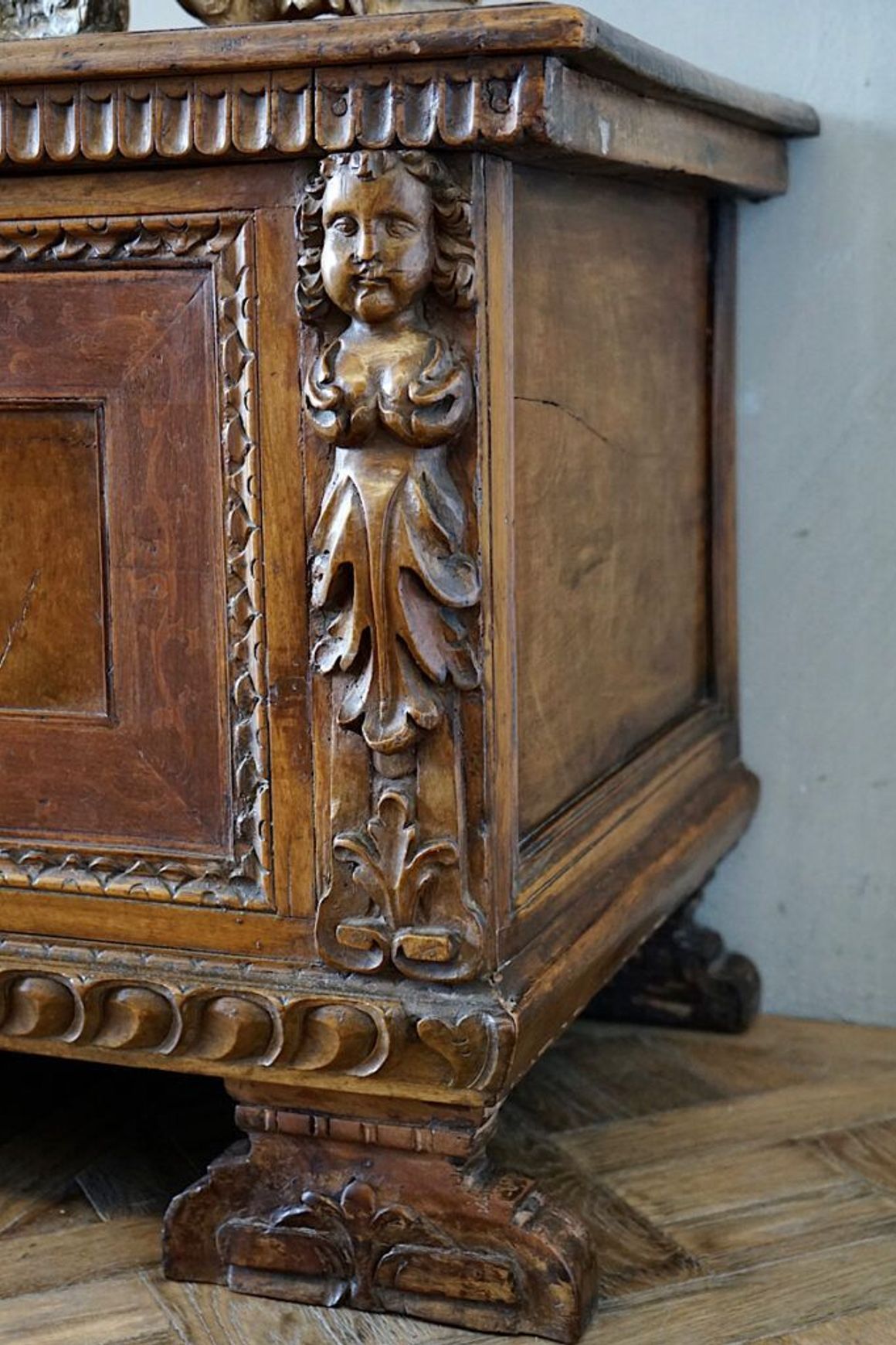 Italian 17th Century Blond Walnut Cassone Chest