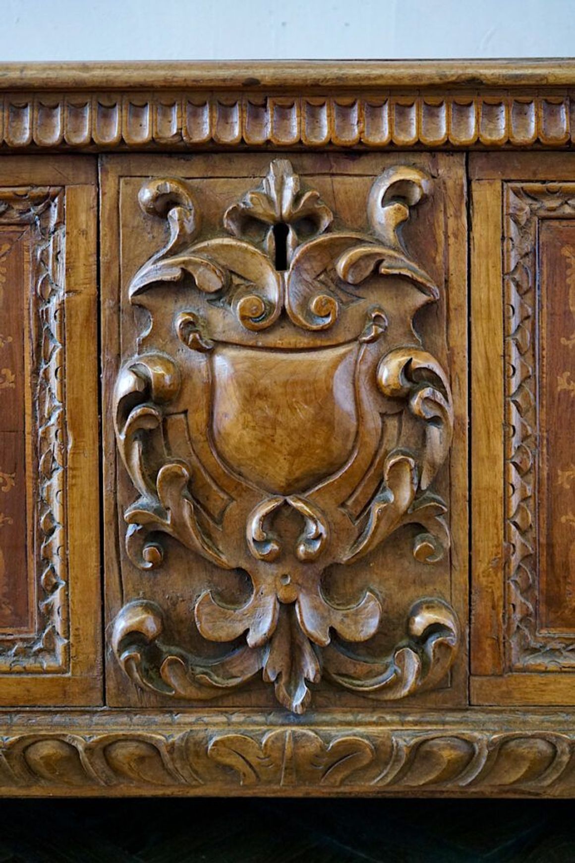 Italian 17th Century Blond Walnut Cassone Chest