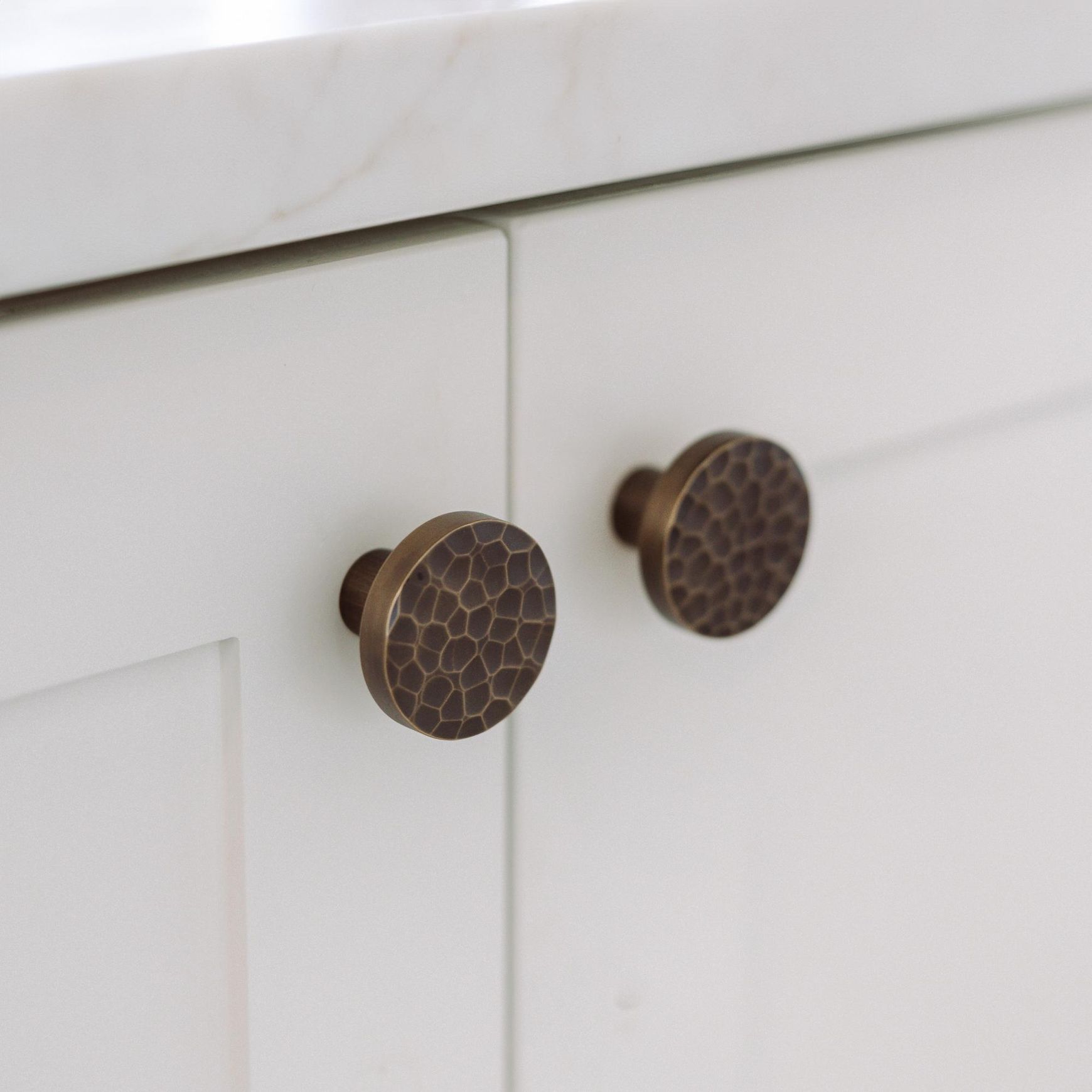 Tarn 35mm Hammered Knob