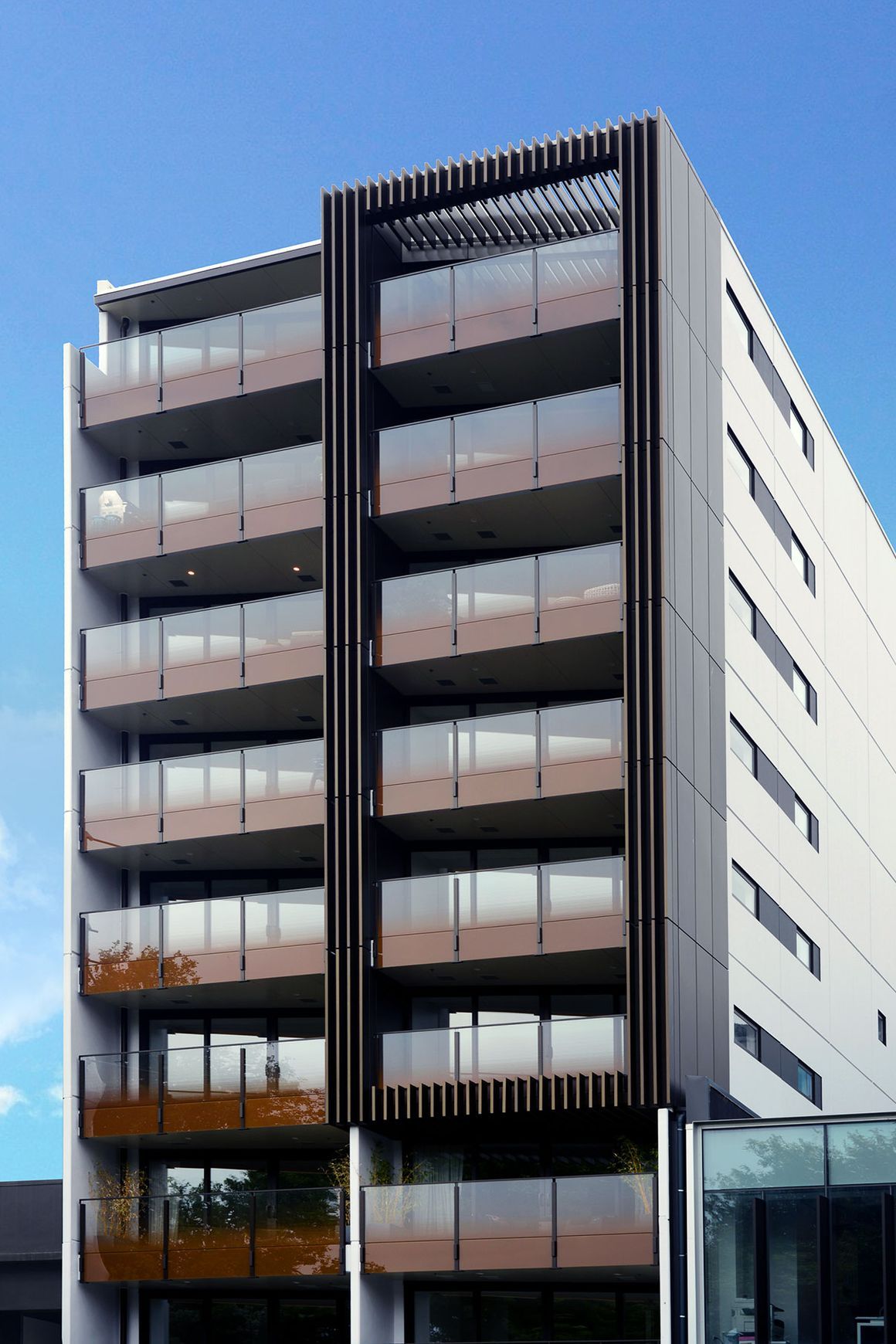 Skyrail DX Glass Infill Series | Glass Balustrades