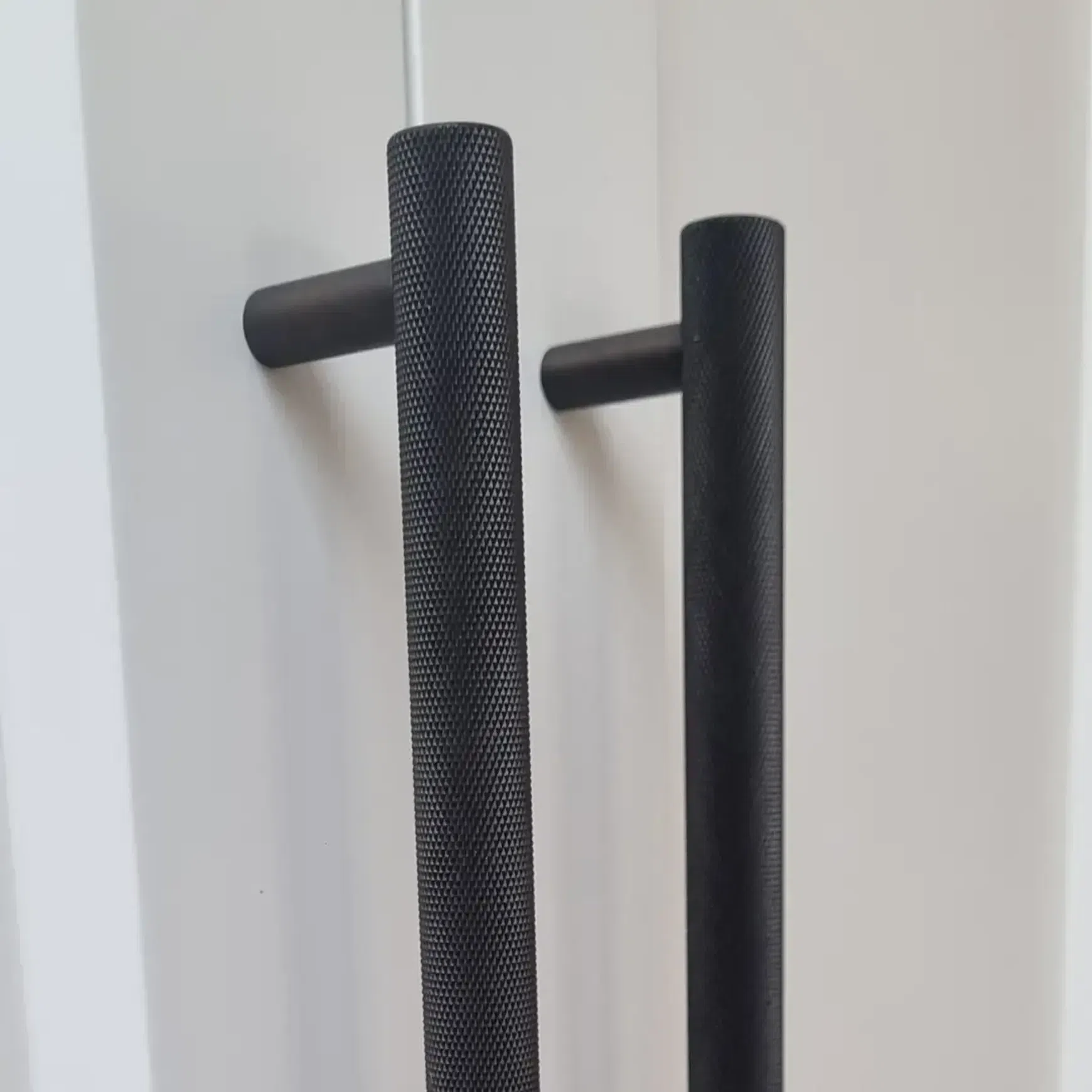 Atelier Pull Bar 700mm - Oil-Rubbed Bronze