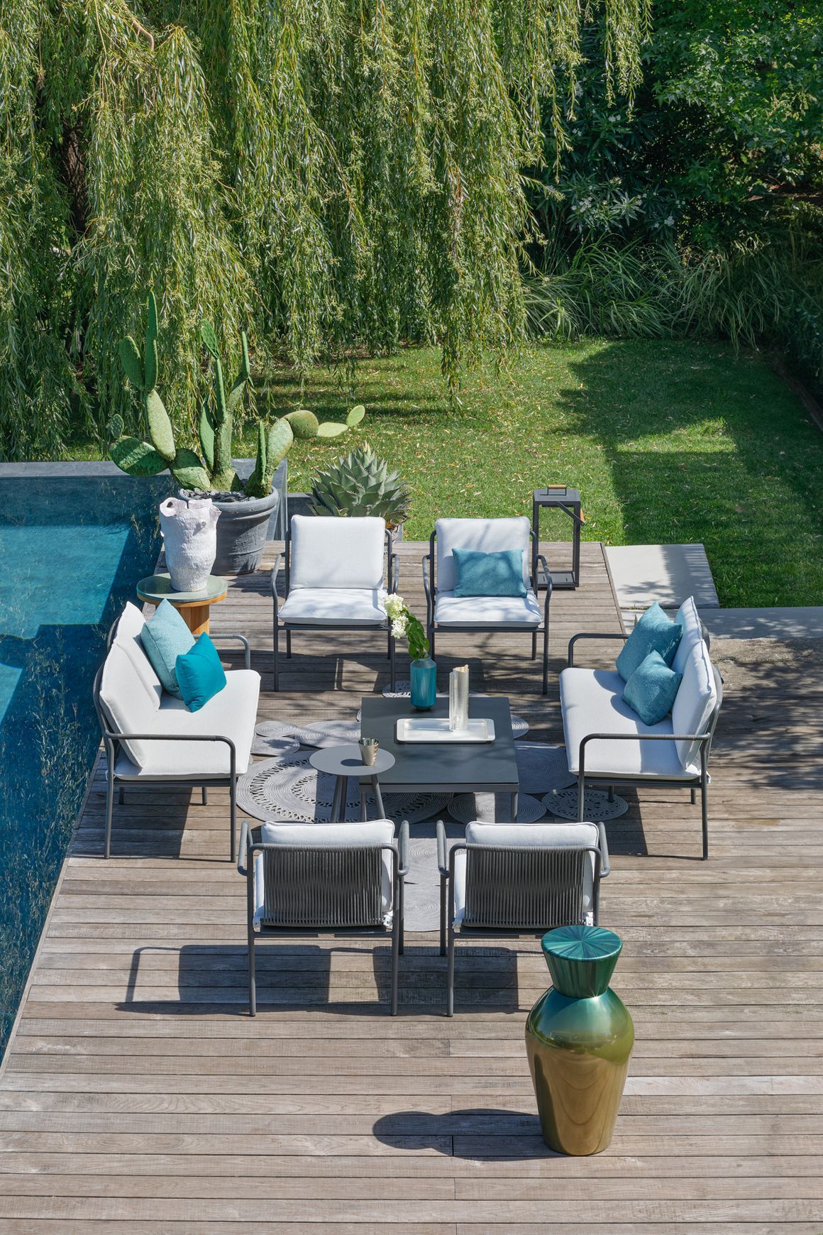 Air Outdoor Sofa by Atmosphera