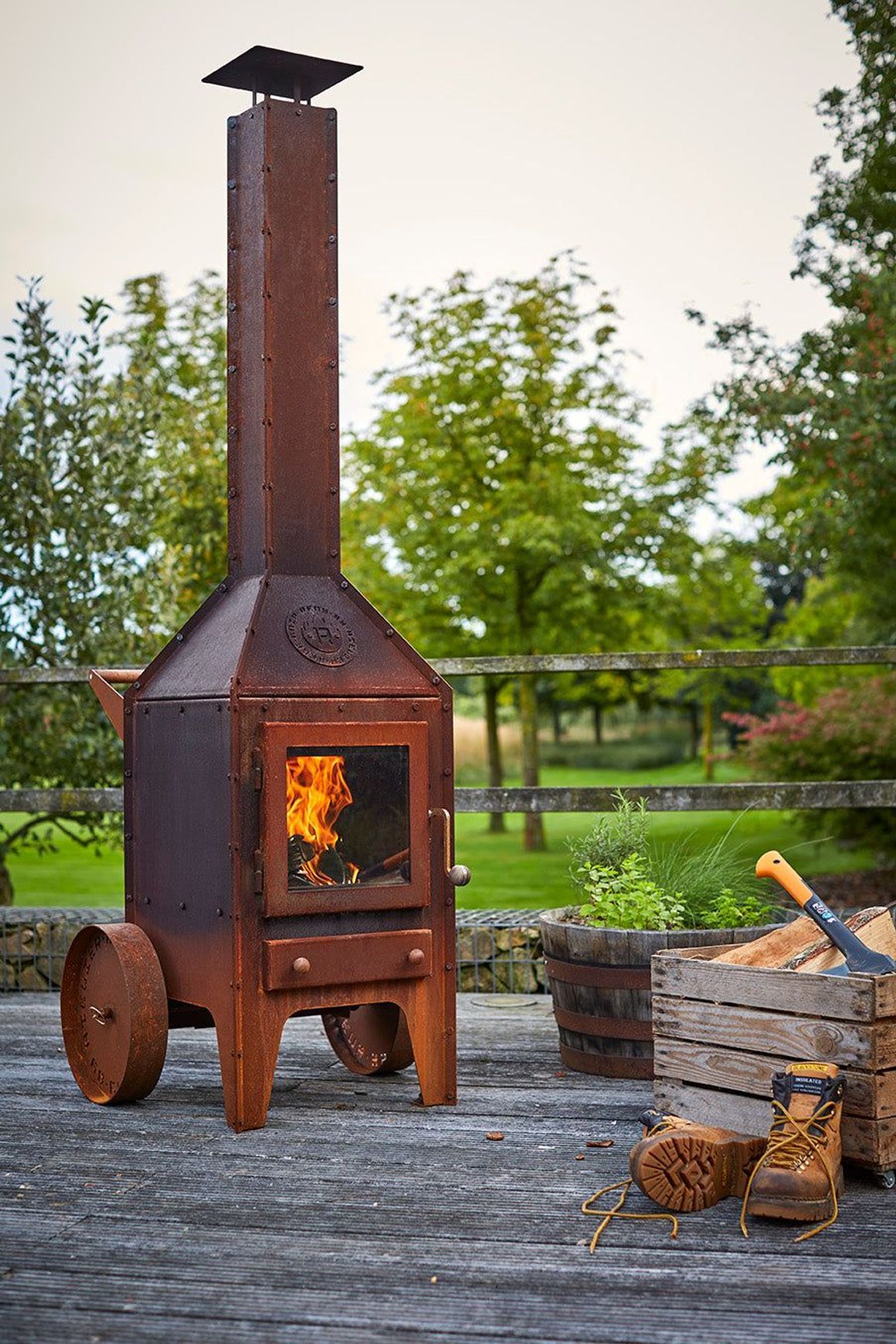 RB73 Bijuga Outdoor Fire