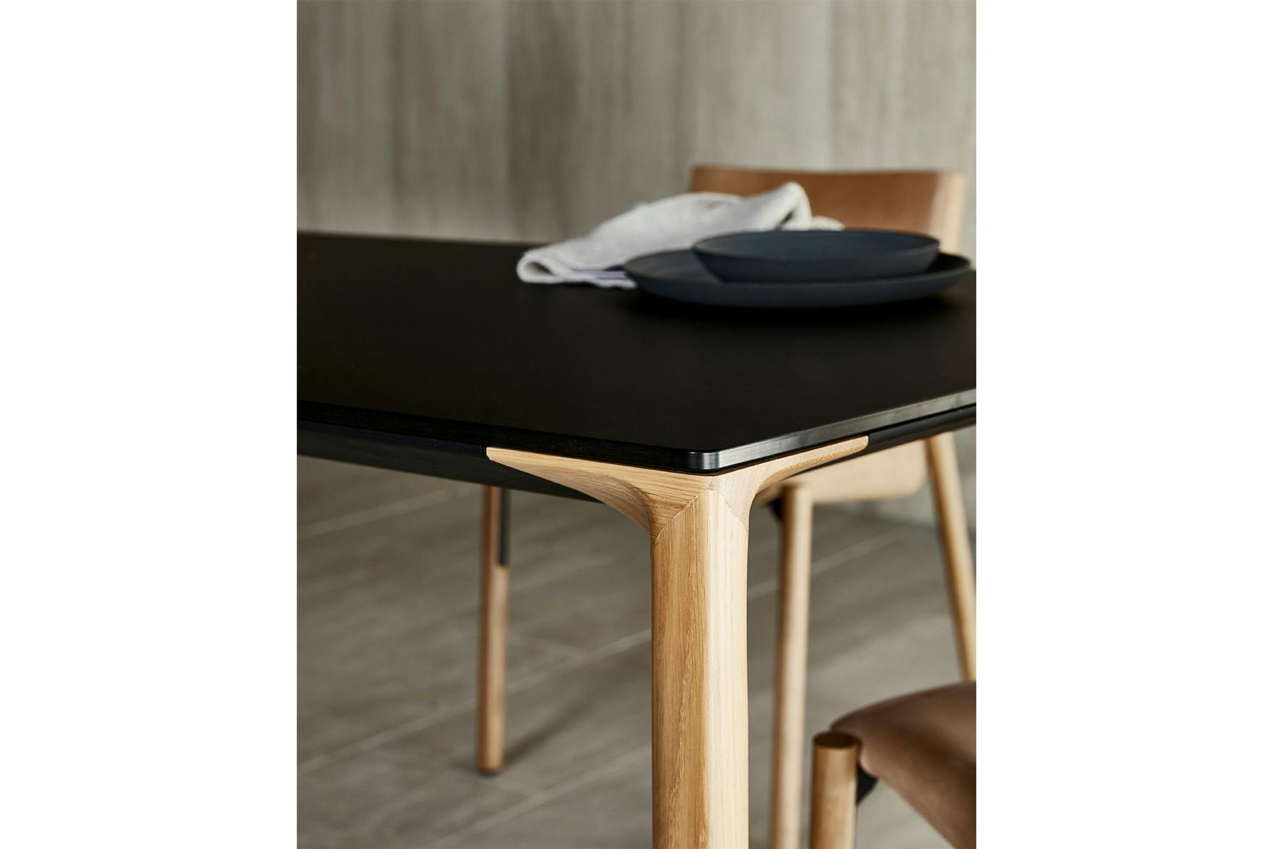 Boiacca Dining Table