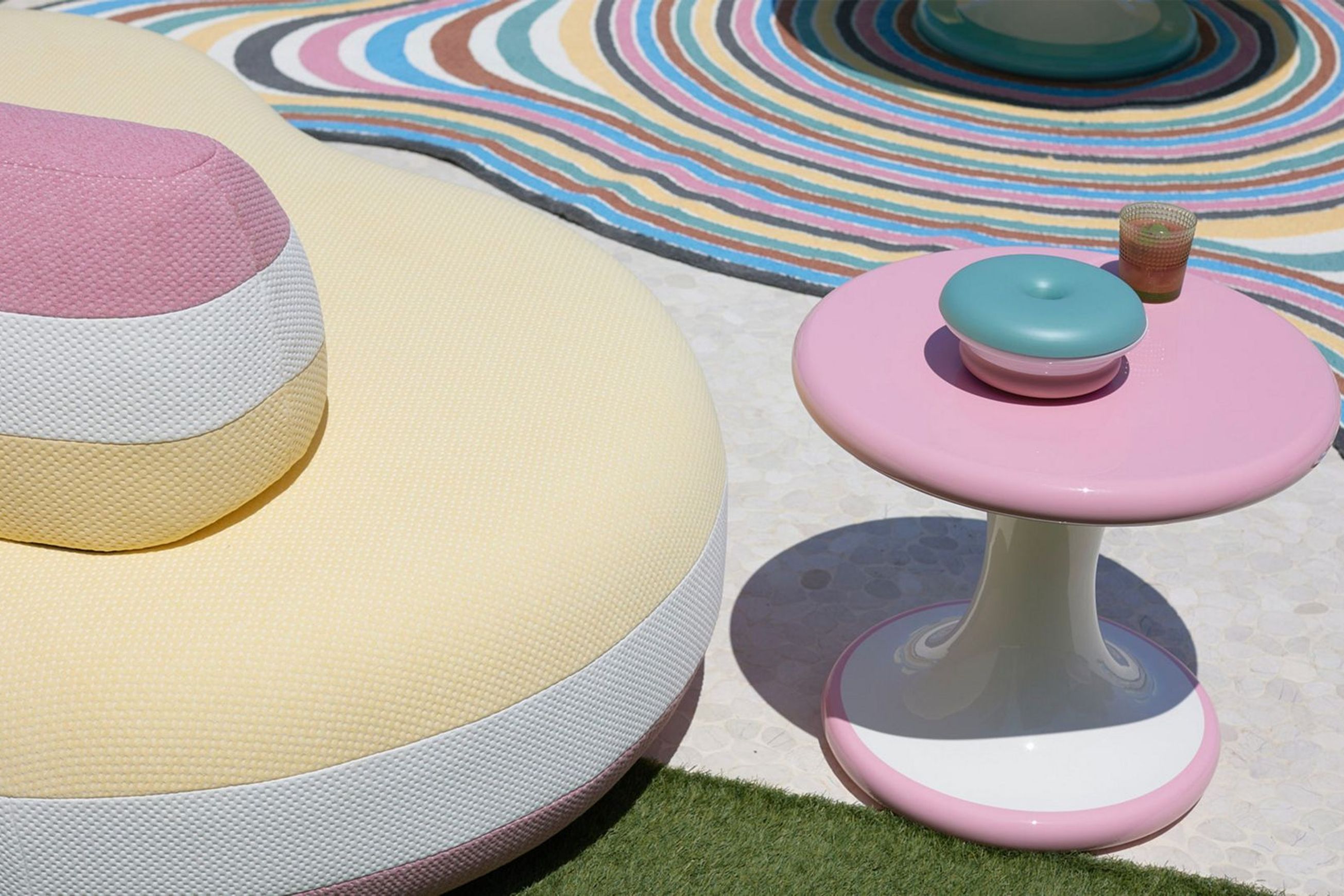 Bombom Outdoor Sofa