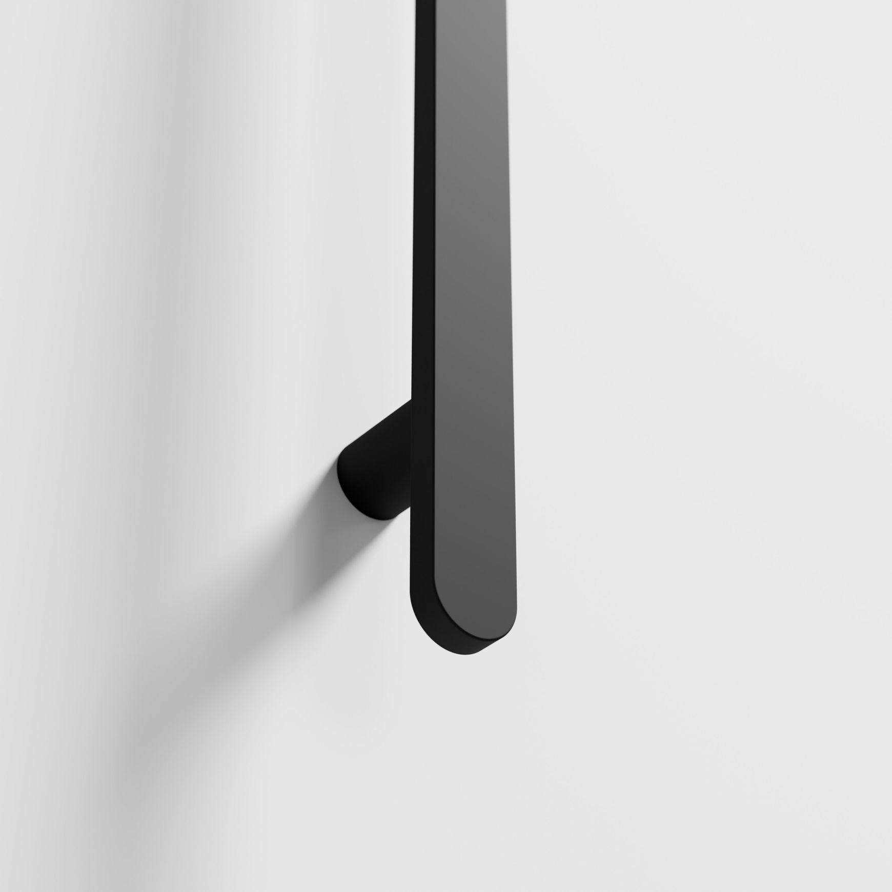 Lineare Vertical Heated Towel Rail 850