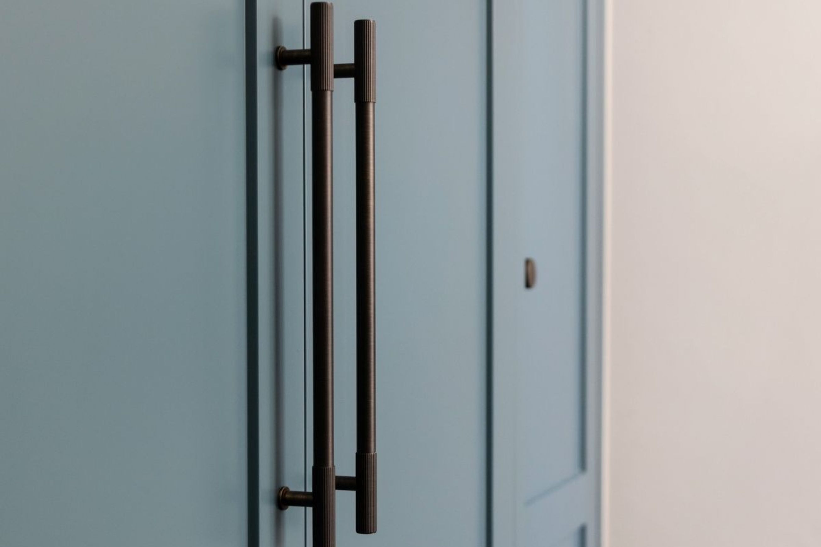 Ridge Handle