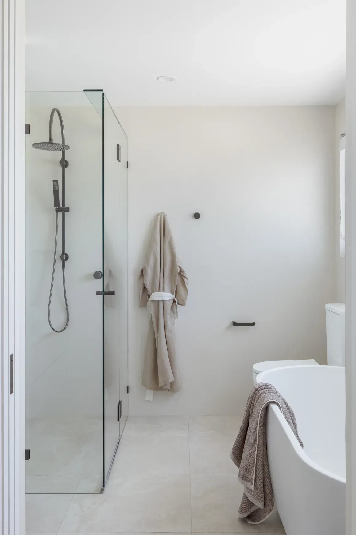 Elysian Gooseneck Shower Rail Set