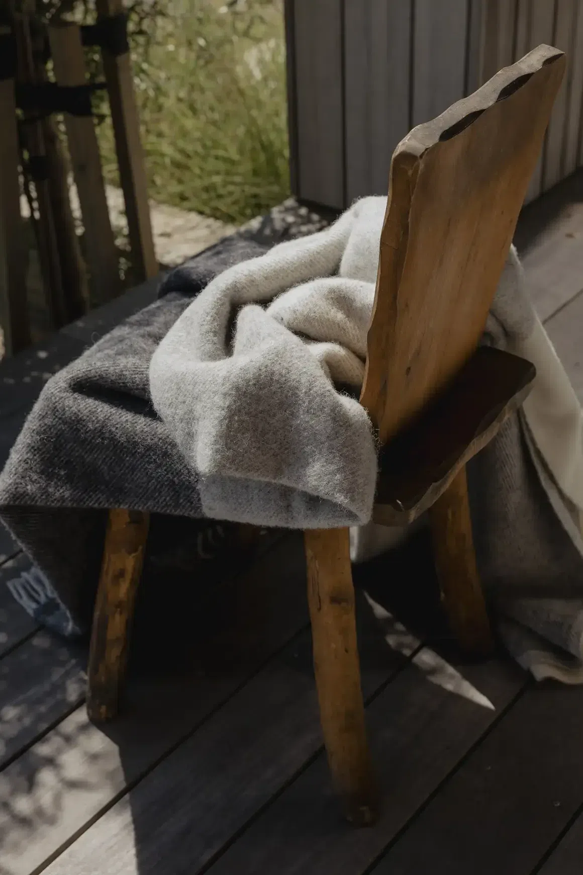 Weave Bayswater NZ Wool Throw Blanket - Charcoal