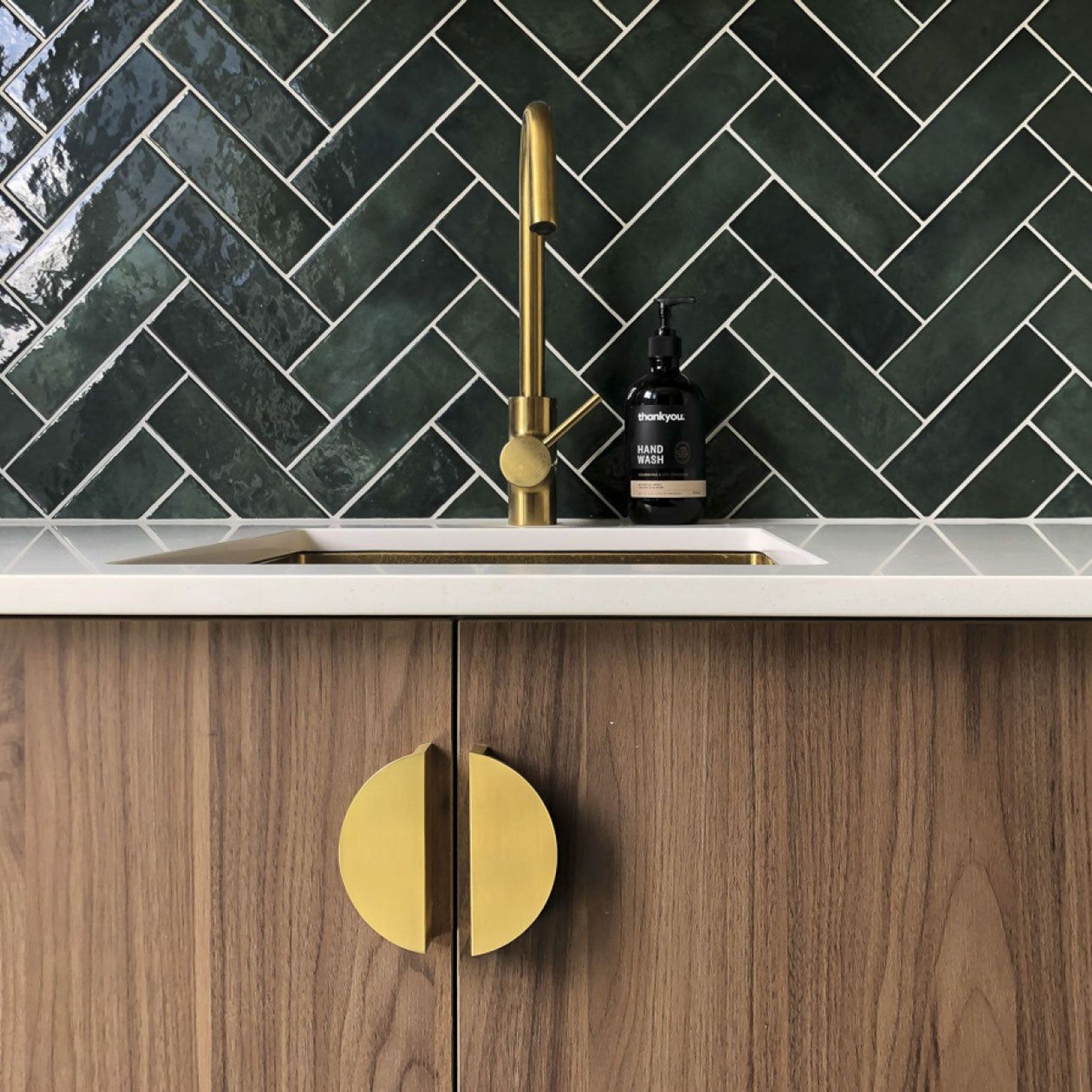 Circ Semi Circle Pull Handle