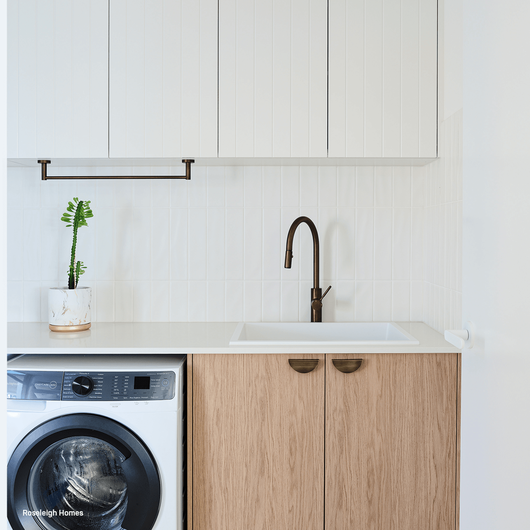 Circ Semi Circle Pull Handle